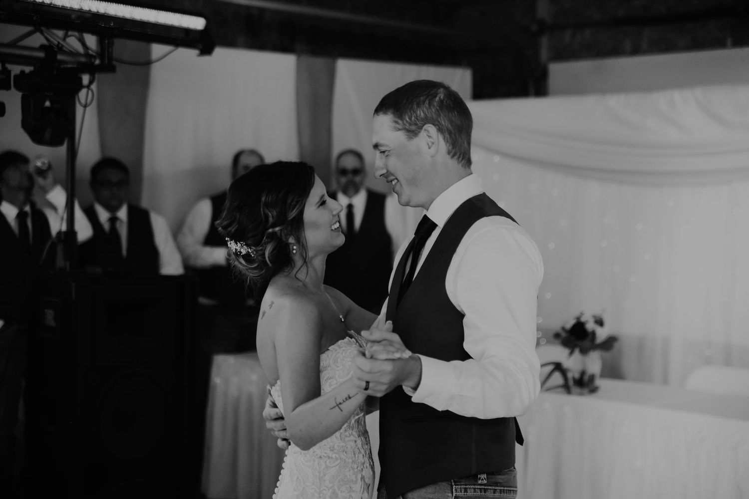Fergus Falls Wedding Photographer