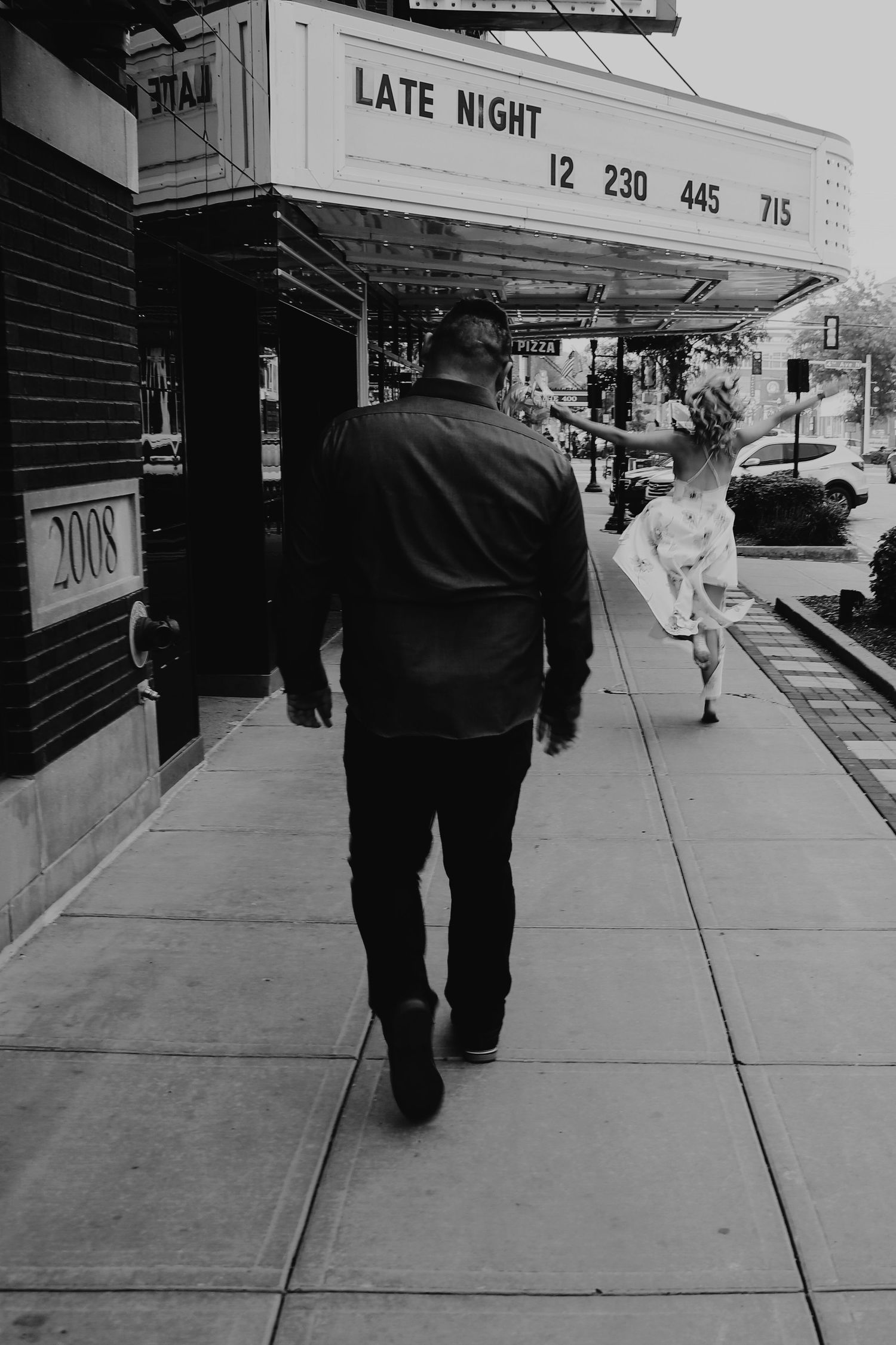 Fargo Wedding Photographer. Fargo Couple Photographer. Downtown Fargo.
