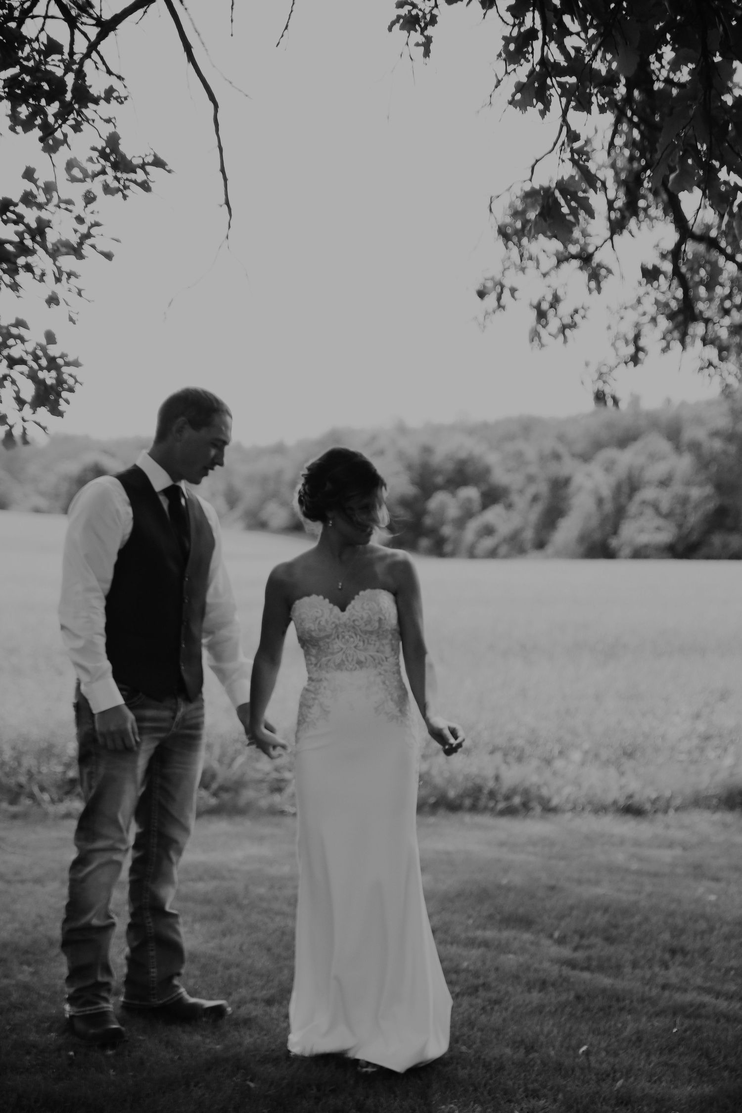 Fergus Falls Wedding Photographer