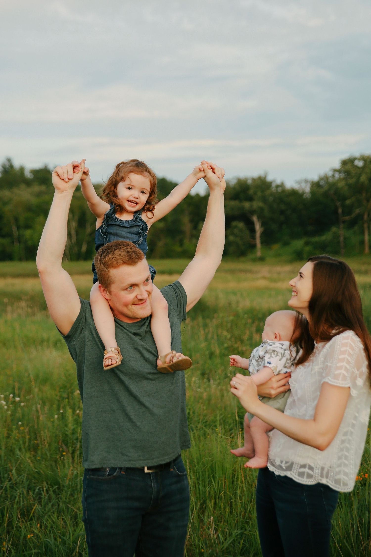 Minnesota Family Photographer. Central Minnesota Family Photographer. Family Photos.