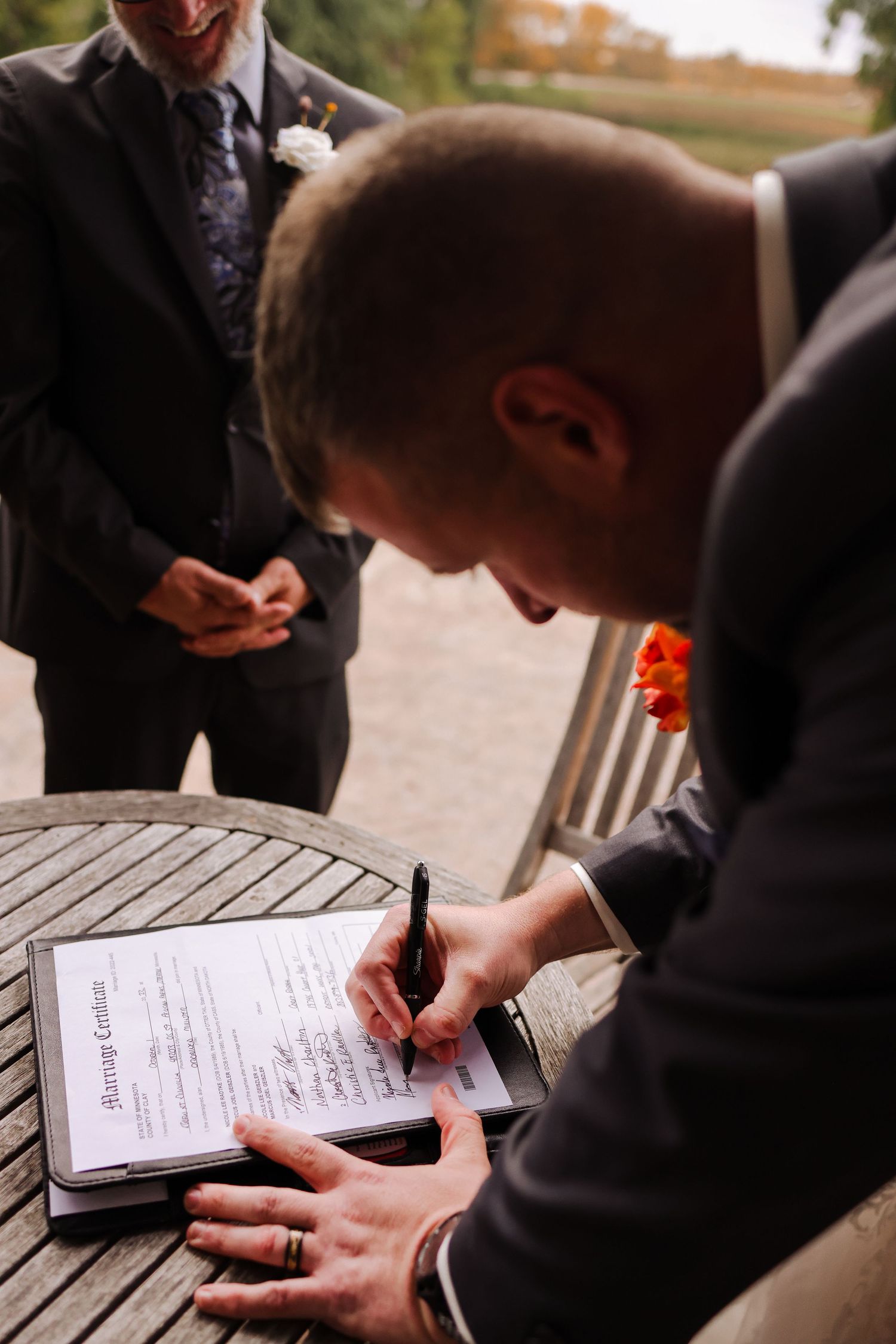 Detroit Lakes Wedding Photographer
