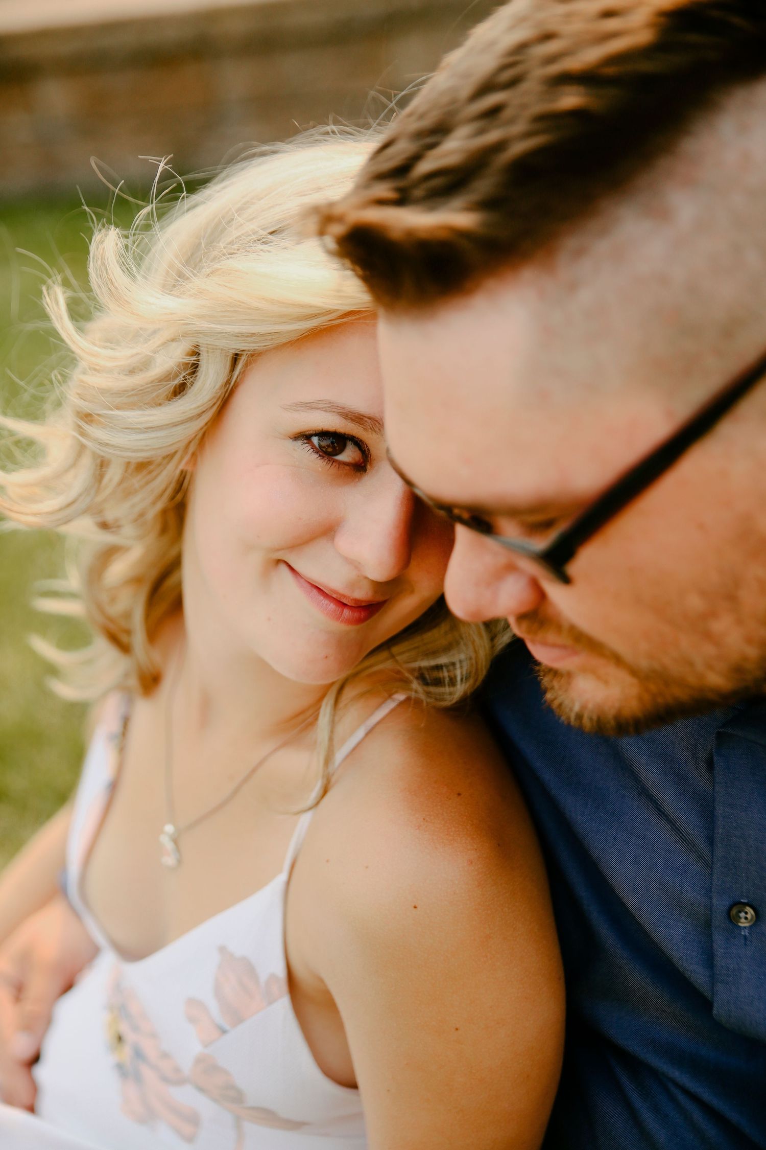 Fargo Wedding Photographer. Fargo Couple Photographer. Downtown Fargo.