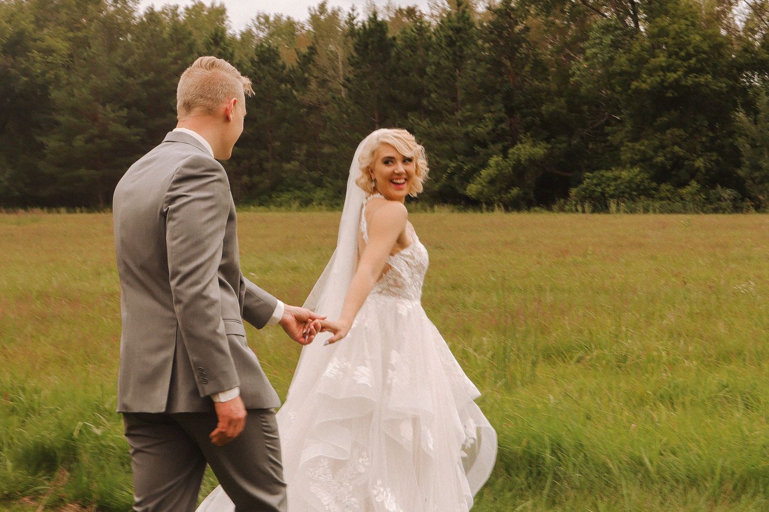 Minnesota Wedding Photographer. Minnesota Photographer. Midwest Wedding Photographer. Fergus Falls Wedding Photographer.