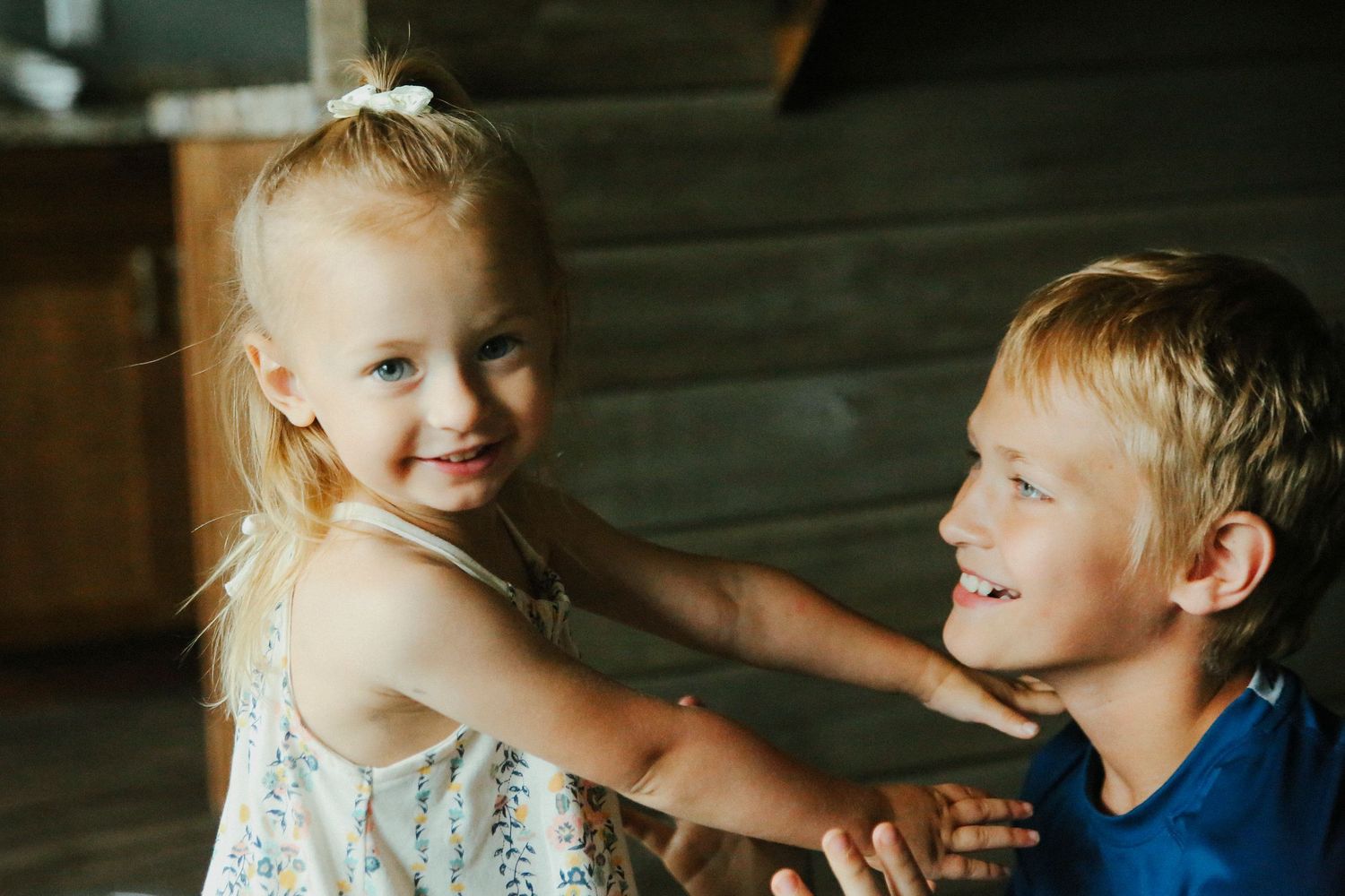 Minnesota Family Photographer. Fergus Falls Family Photographer. Lifestyle Photos. Lifestyle Family Photos.