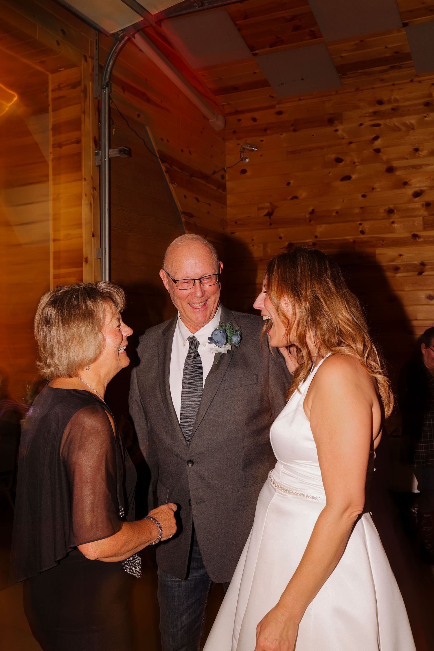 Fergus Falls Wedding Photographer
