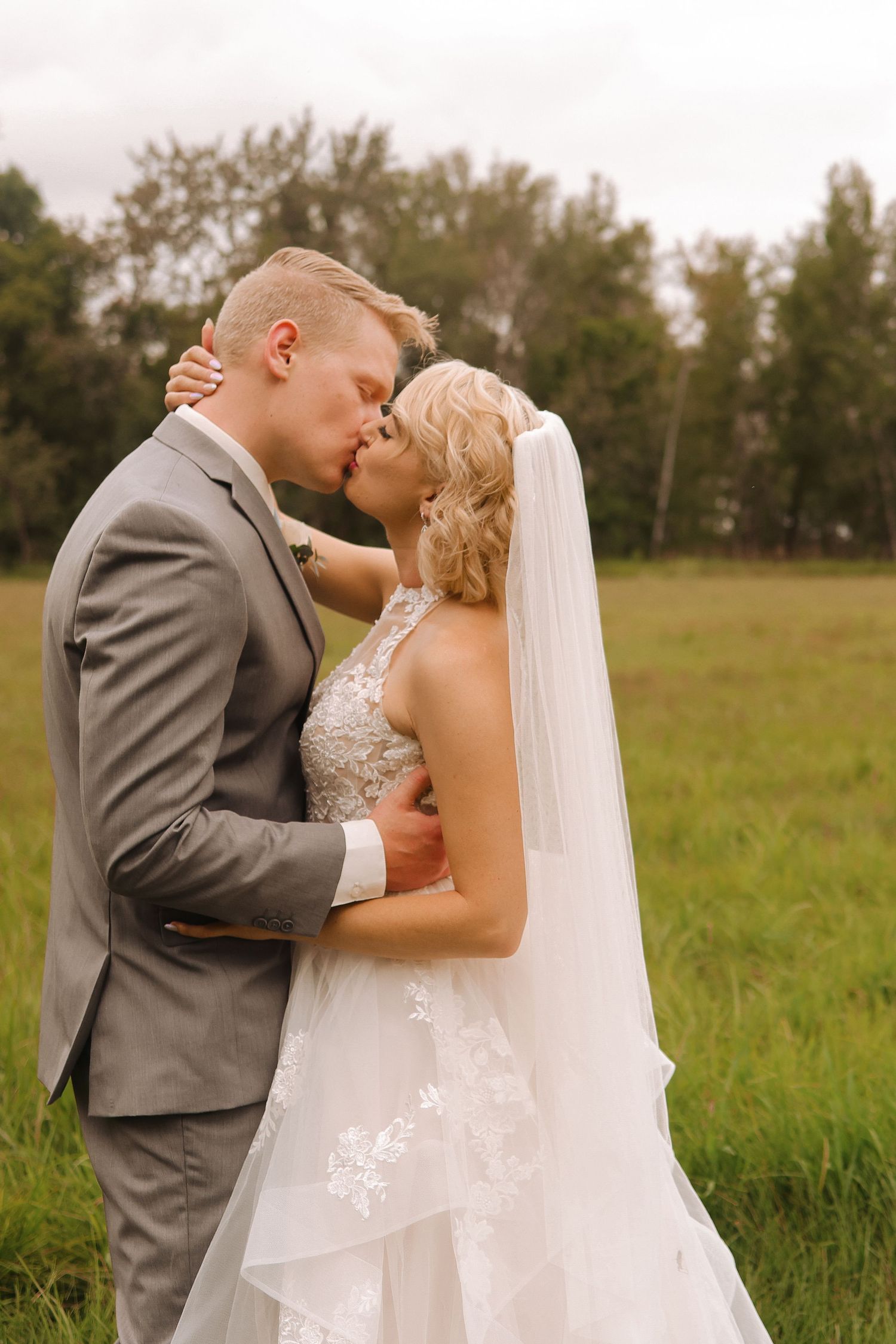 Minnesota Wedding Photographer