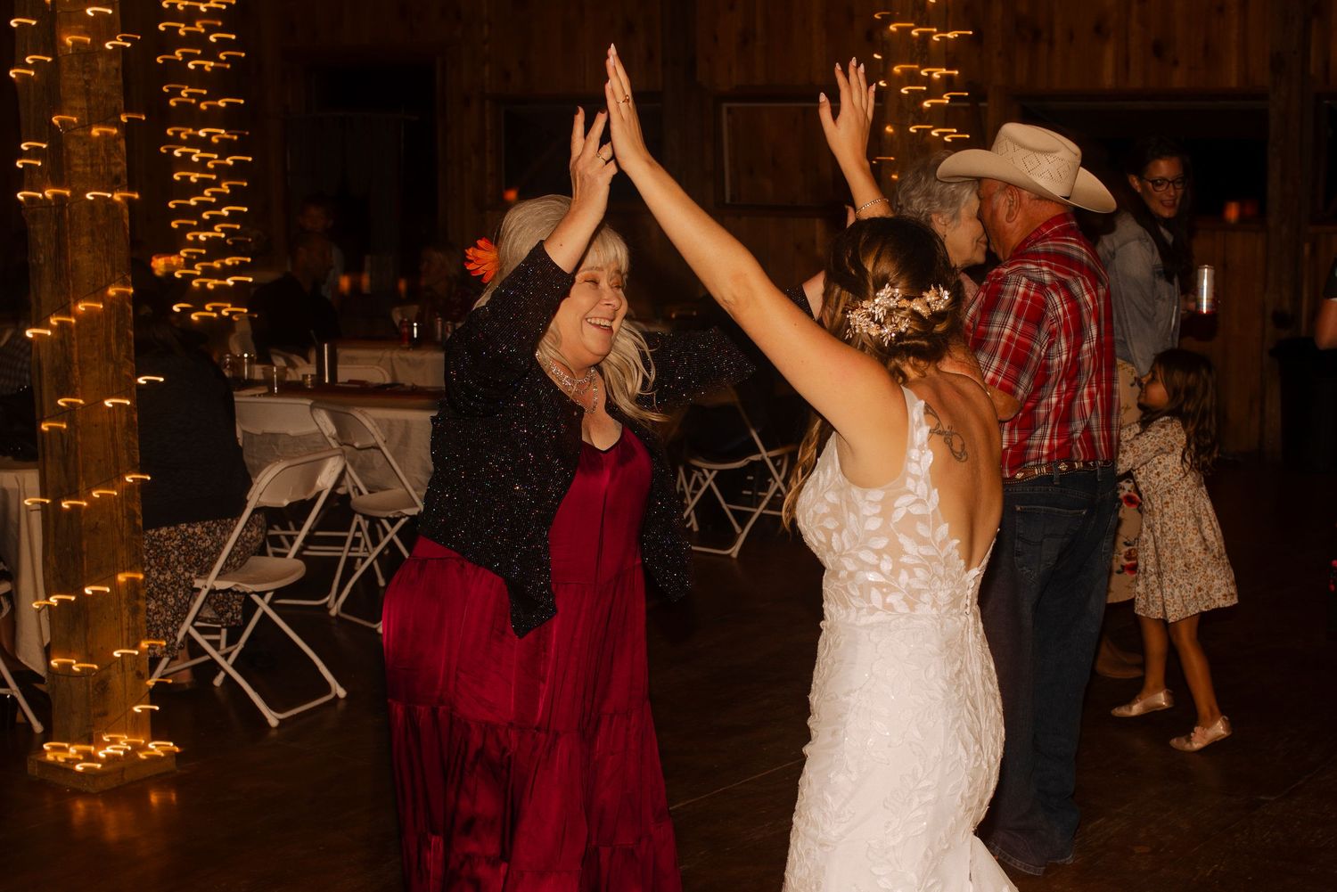Minnesota Wedding Photographer. Minnesota Photographer. Midwest Wedding Photographer. Fergus Falls Wedding Photographer.