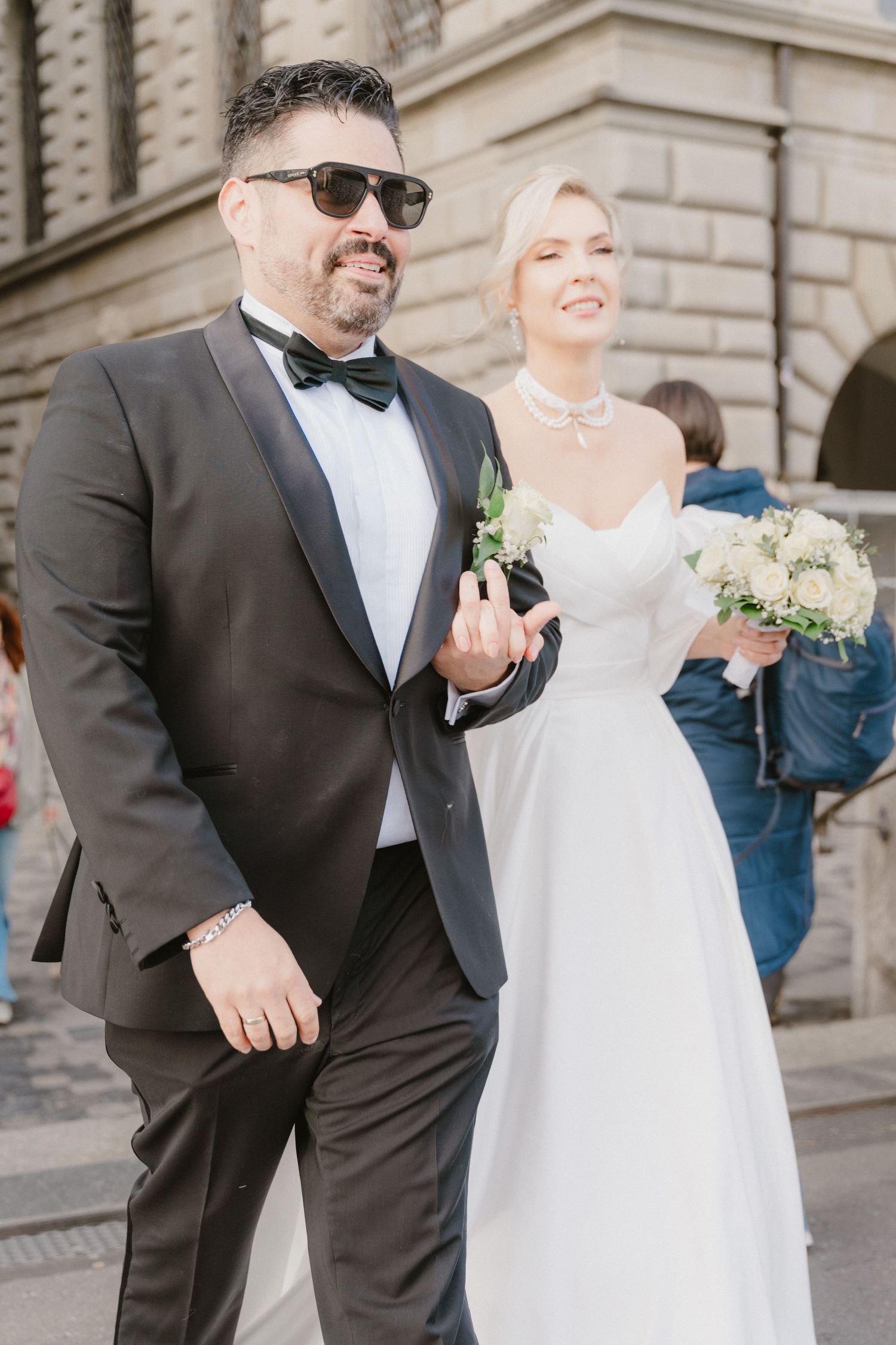 Moderne, natürliche und editorial‑inspirierte Hochzeitsfotografie in der Schweiz mit Fokus auf echten Momenten und zeitloser Ästhetik.