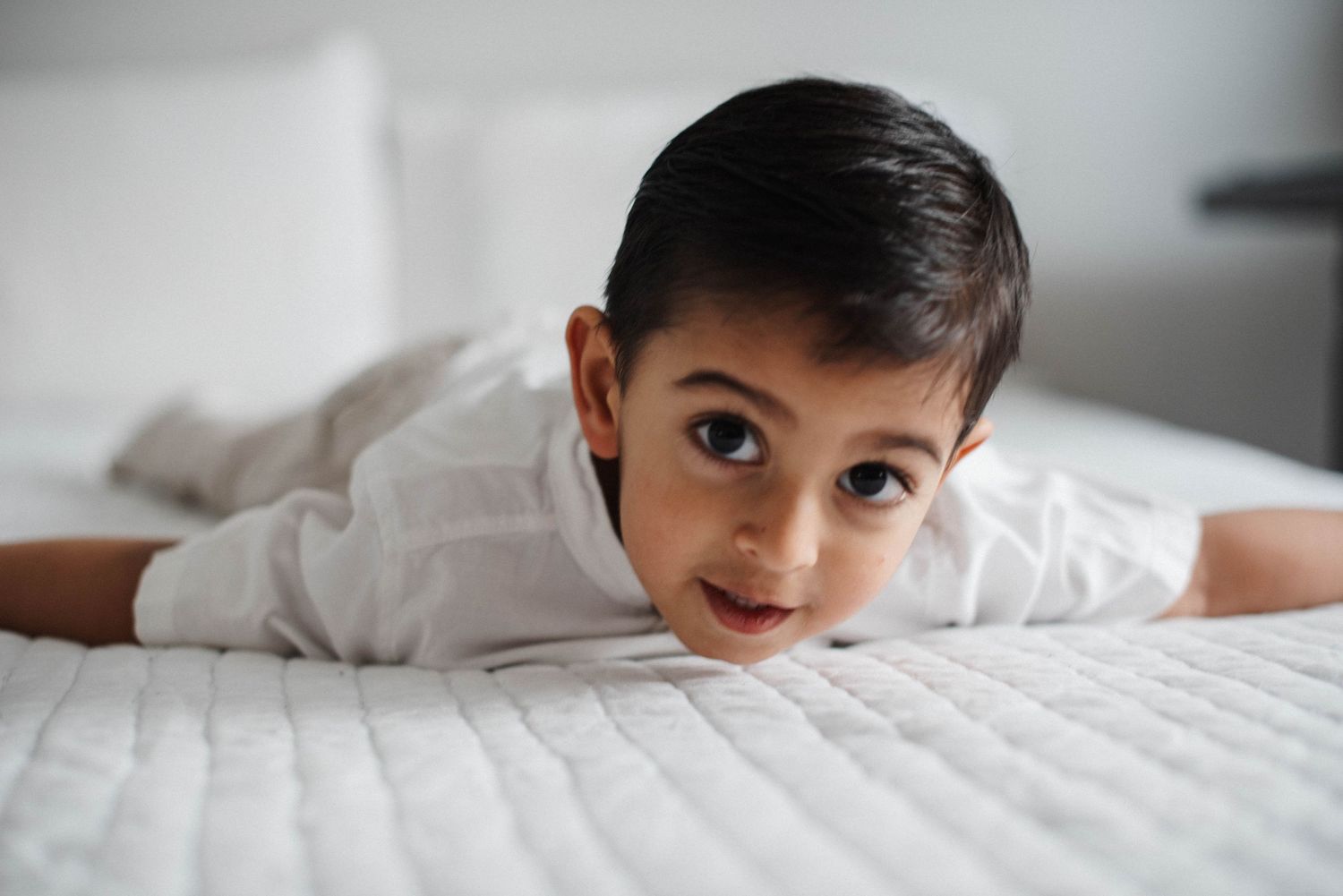 Mississauga family photographer capturing everyday playful interaction