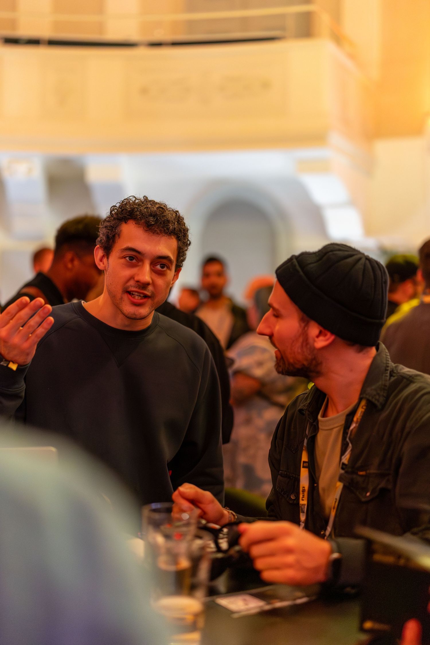 Eventfotografie van Oliver Cricket tijdens Amsterdam Dance Event (ADE), live performance met energieke sfeer.