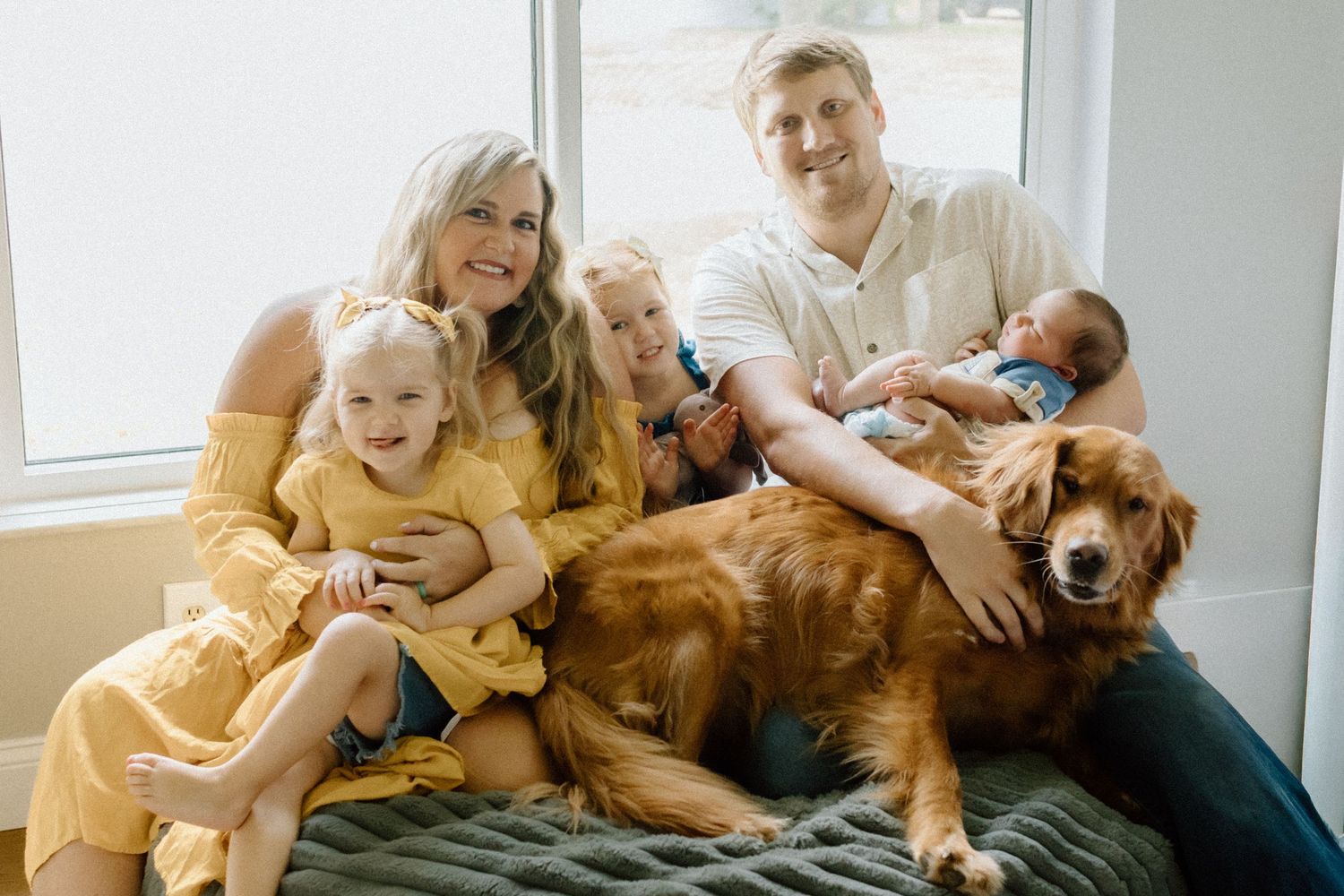 in home family session, st. petersburg family photographer, newborn session, clearwater