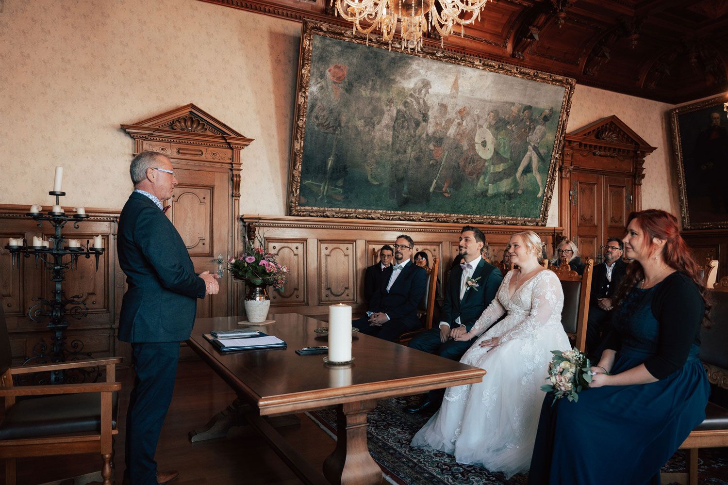 Standesbeamter bei der Trauung in Kaufbeuren von Fingerschwur Hochzeiten