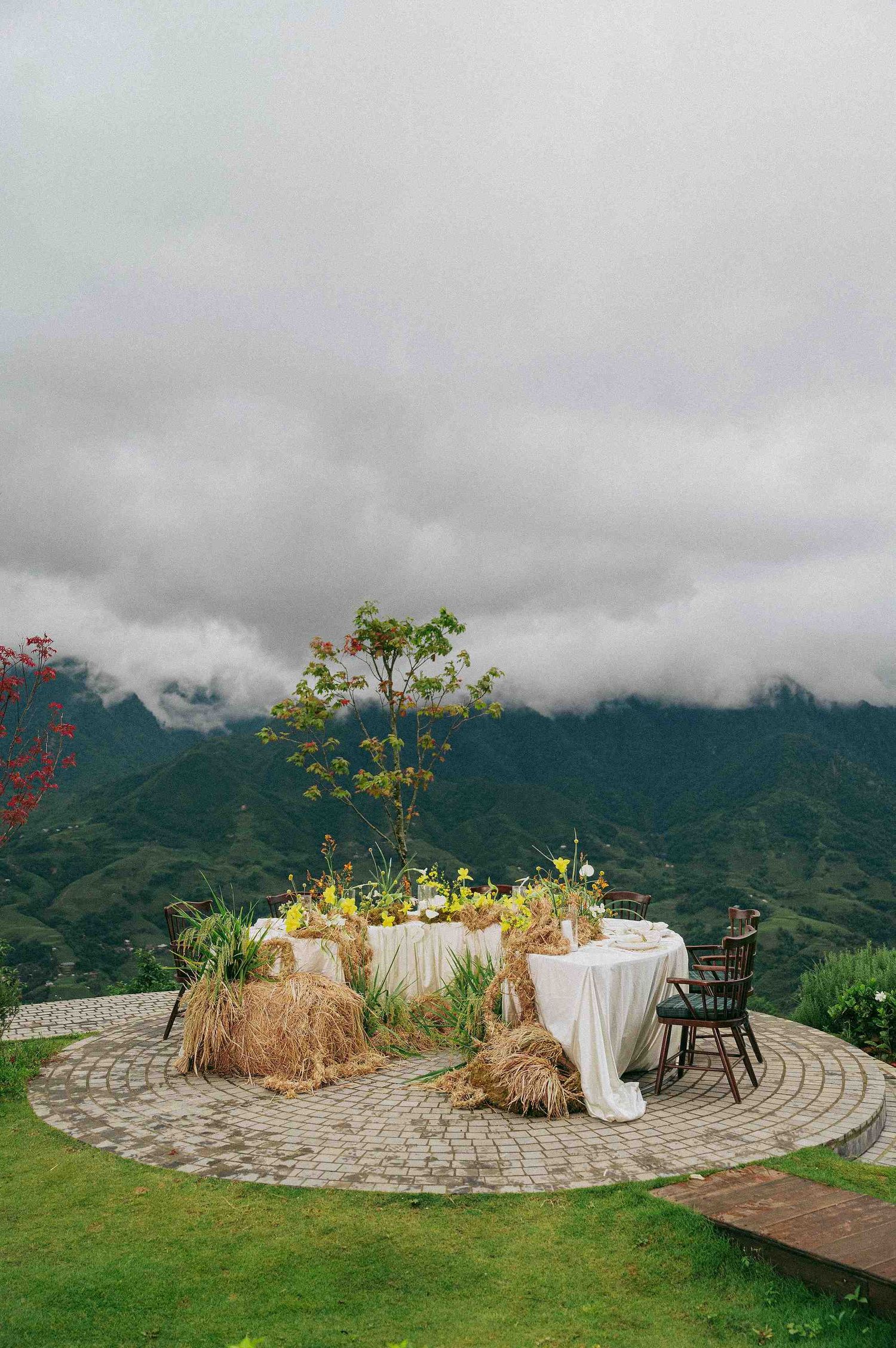 wedding: circular stone patio, by AnhVuWedding.