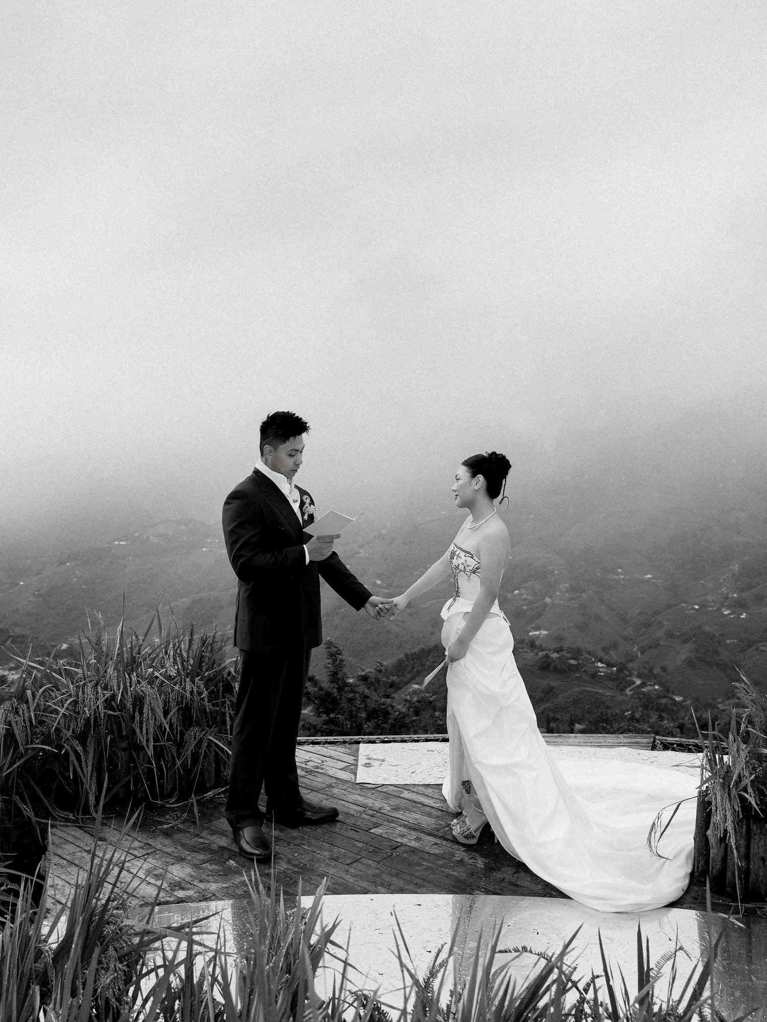 Luxury destination wedding in Da Nang captured by Anhvuwedding – film and editorial photography Vietnam