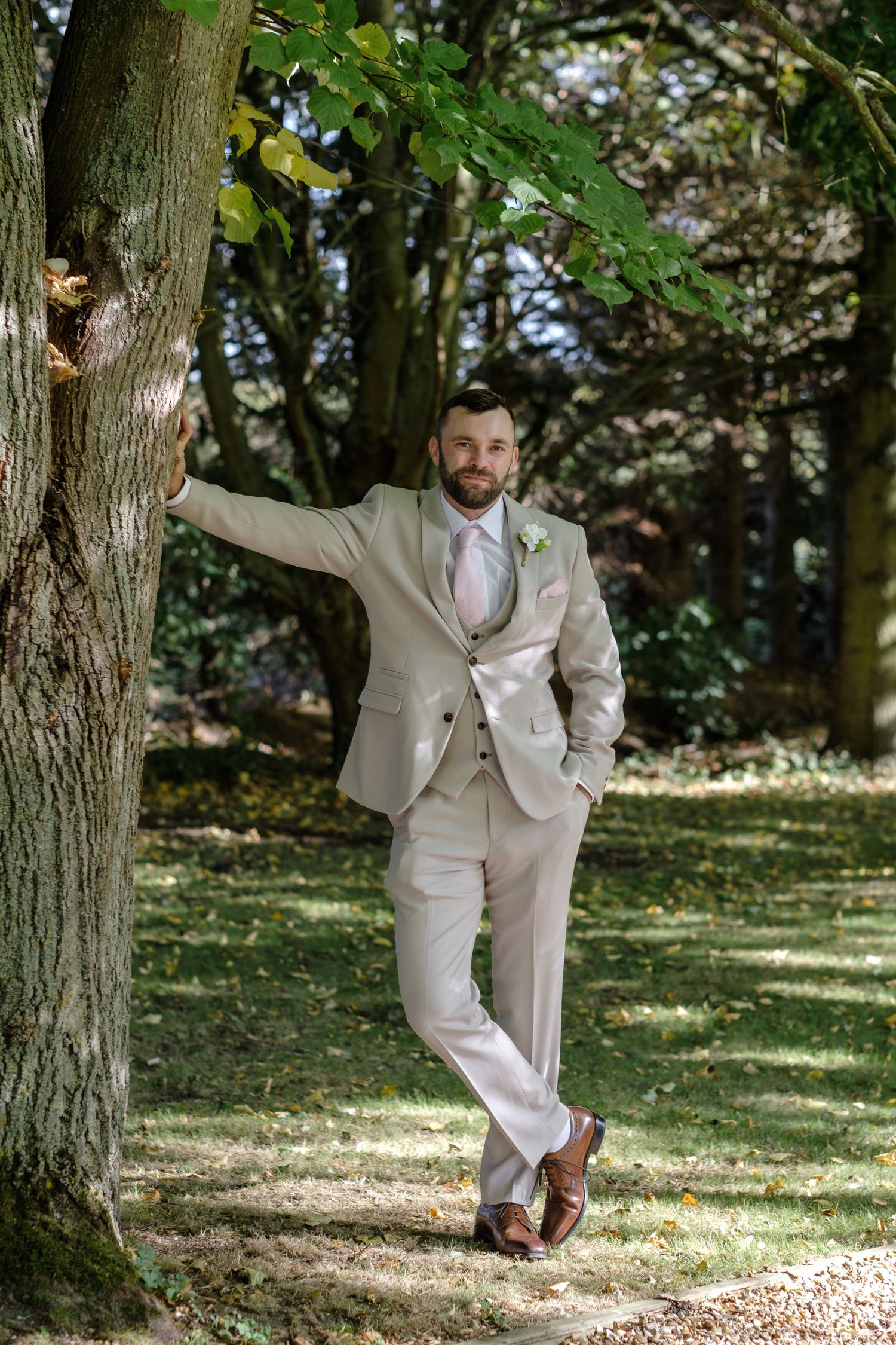 Minstrel Court Cambridge Wedding by Norfolk Wedding Photographer Chris Loneragan.