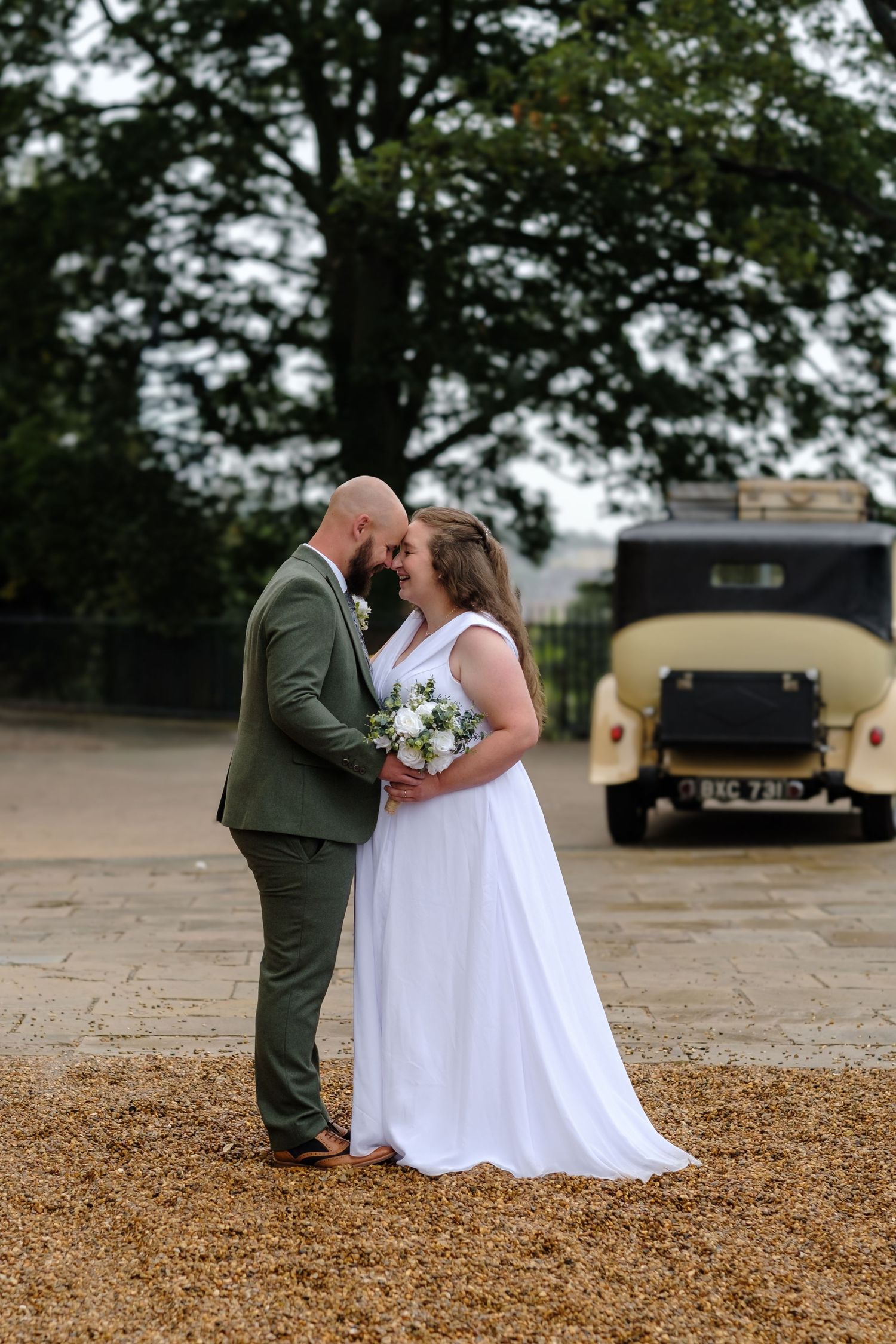 Norwich Castle weddings by Norfolk Wedding photographer Chris Loneragan