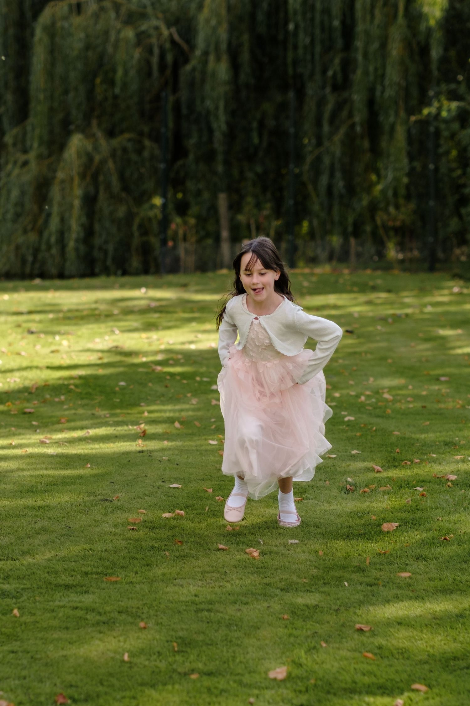 Minstrel Court Cambridge Wedding by Norfolk Wedding Photographer Chris Loneragan.