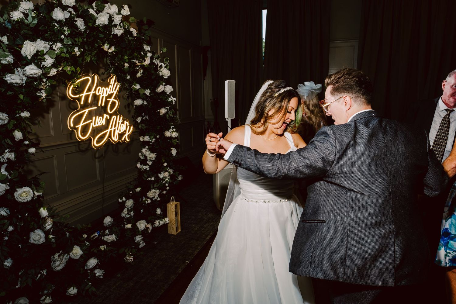 Norfolk Wedding Photographer at The Maynard Arms.