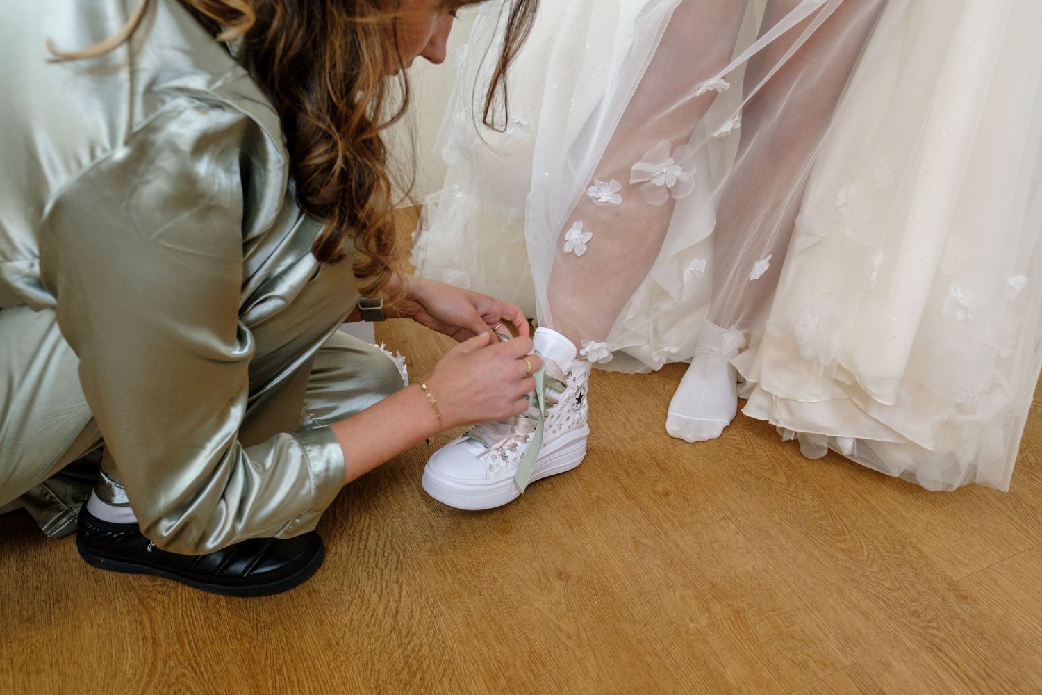 Minstrel Court Cambridge Wedding by Norfolk Wedding Photographer Chris Loneragan.