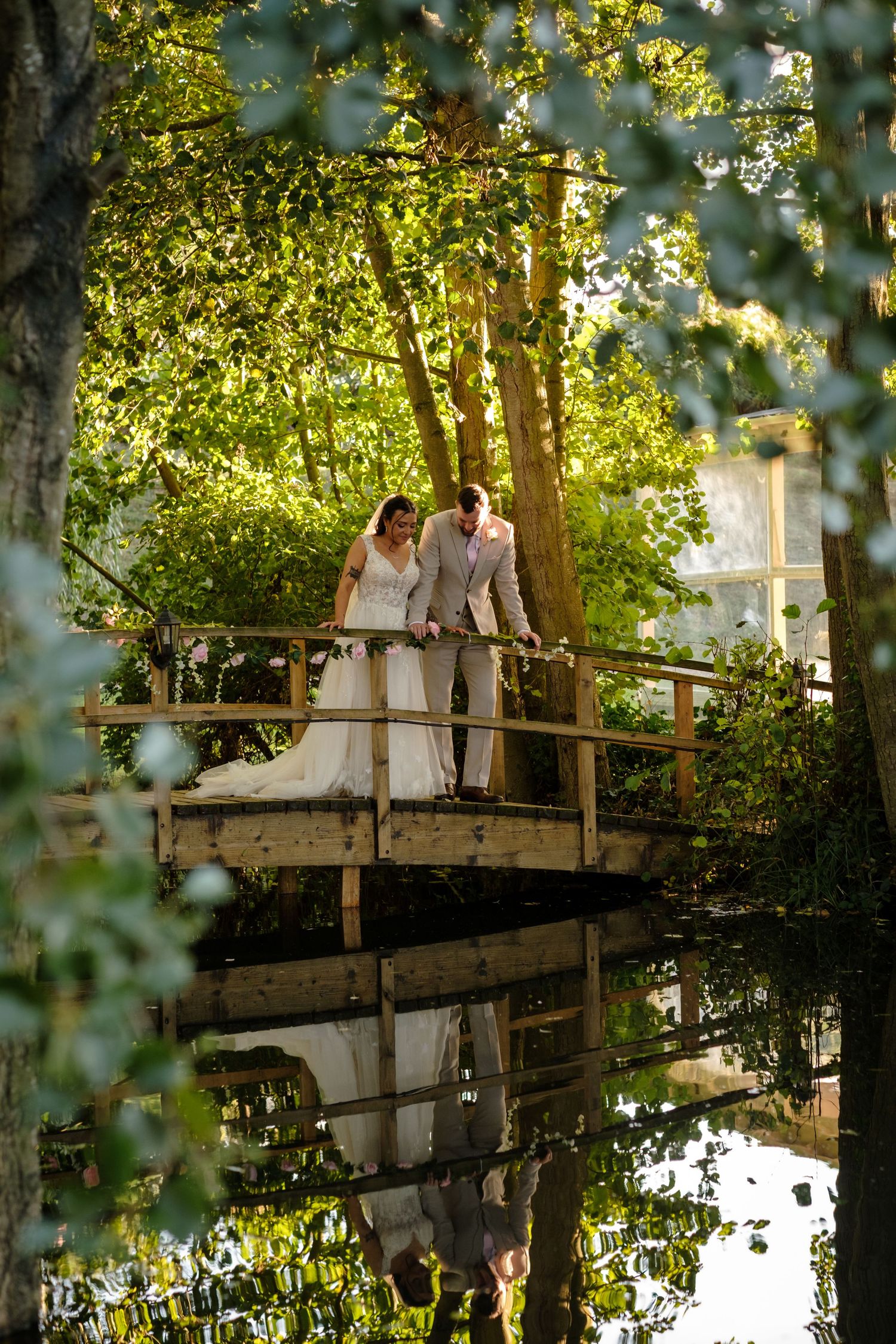 Minstrel Court Cambridge Wedding by Norfolk Wedding Photographer Chris Loneragan.