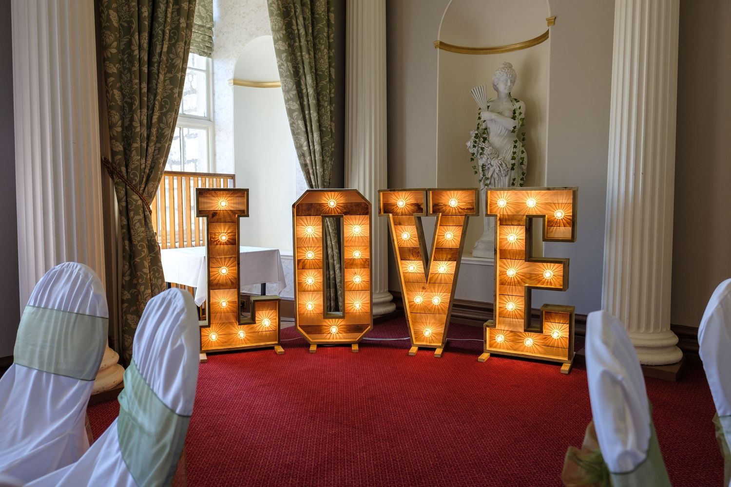 Wedding photography by Norfolk wedding photographer Chris Loneragan. Available in Norfolk, Norwich, Suffolk, Cambridge.