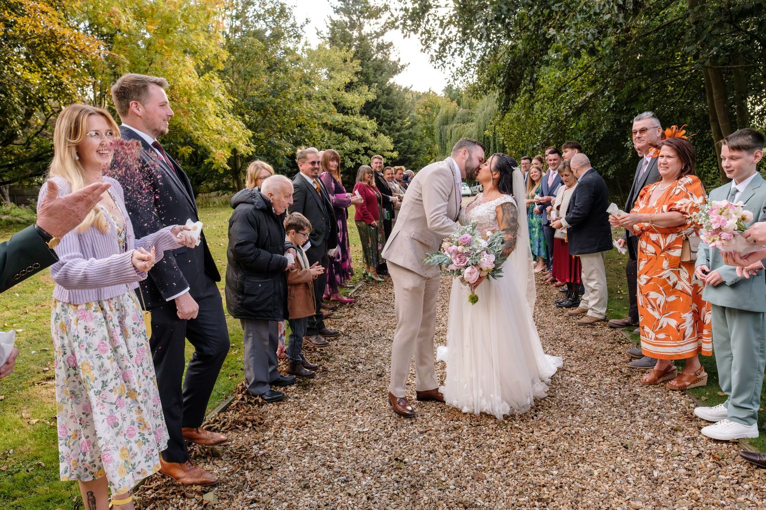 Minstrel Court Cambridge Wedding by Norfolk Wedding Photographer Chris Loneragan.