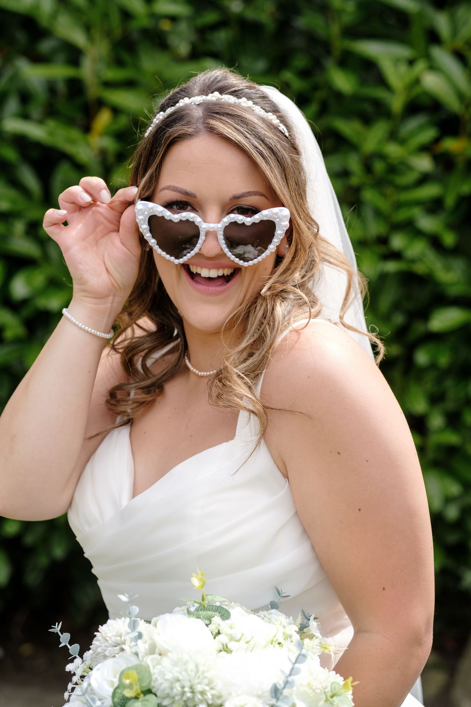 Norfolk Wedding Photographer at The Maynard Arms.