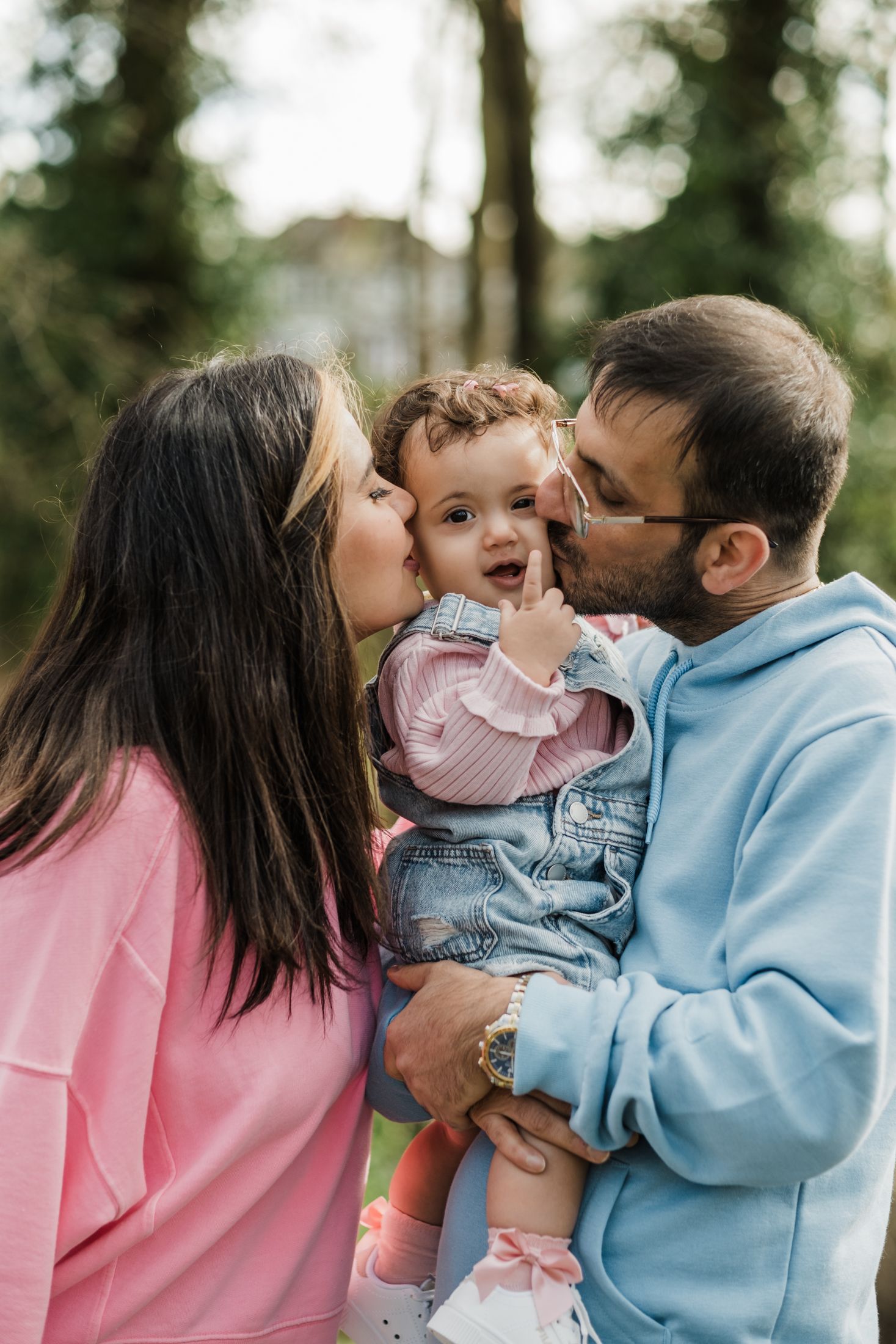 Norfolk family photographer covering Norfolk, Norwich, Suffolk, and Cambridgeshire.