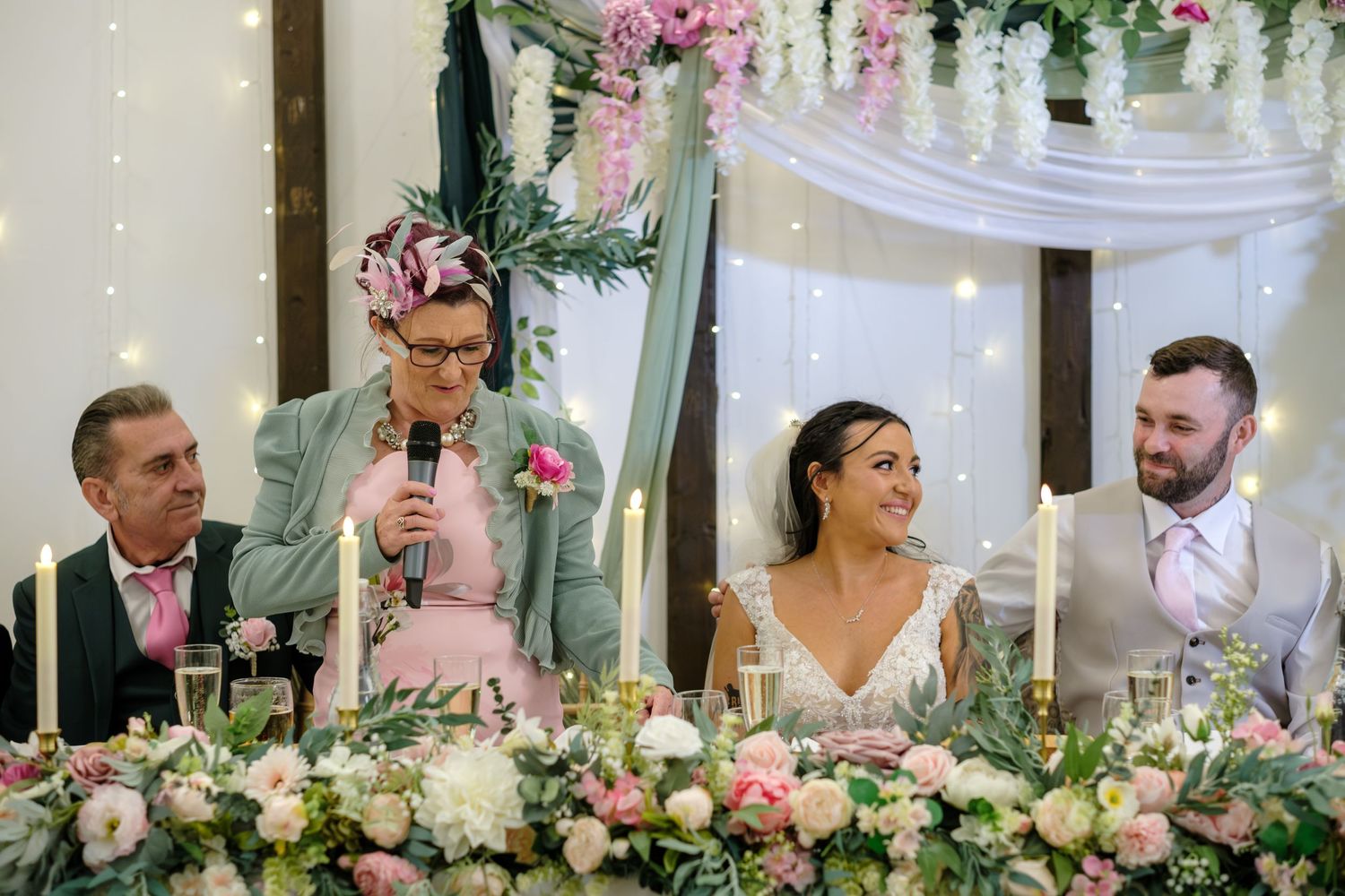 Minstrel Court Cambridge Wedding by Norfolk Wedding Photographer Chris Loneragan.