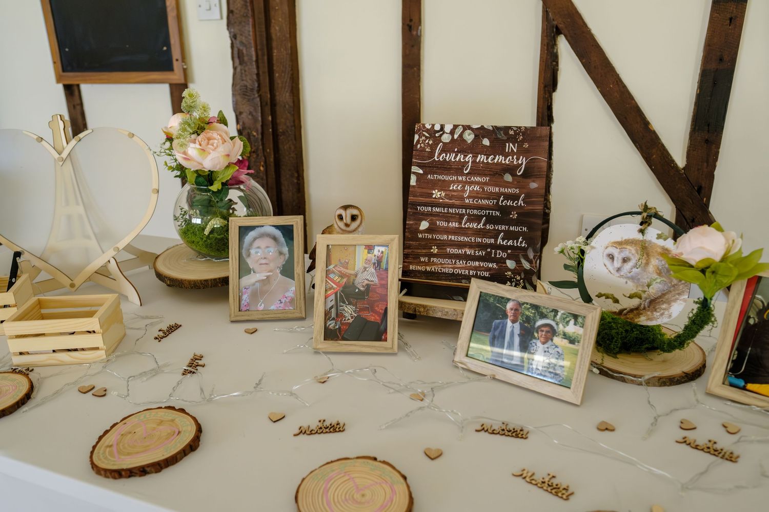 Minstrel Court Cambridge Wedding by Norfolk Wedding Photographer Chris Loneragan.