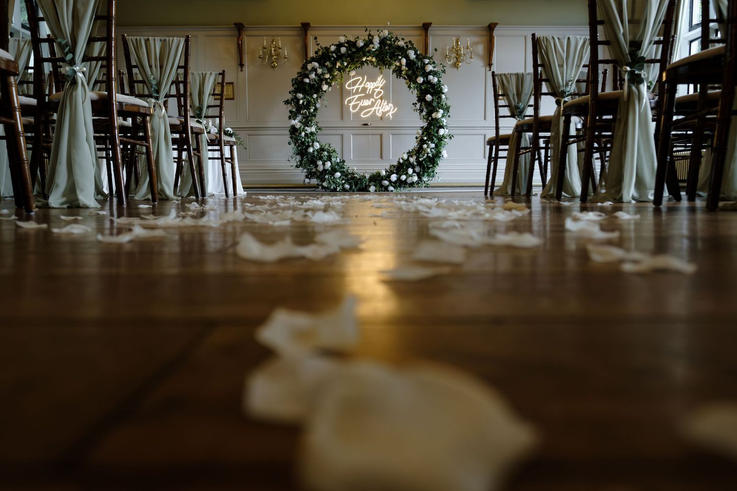 Norfolk Wedding Photographer at The Maynard Arms.