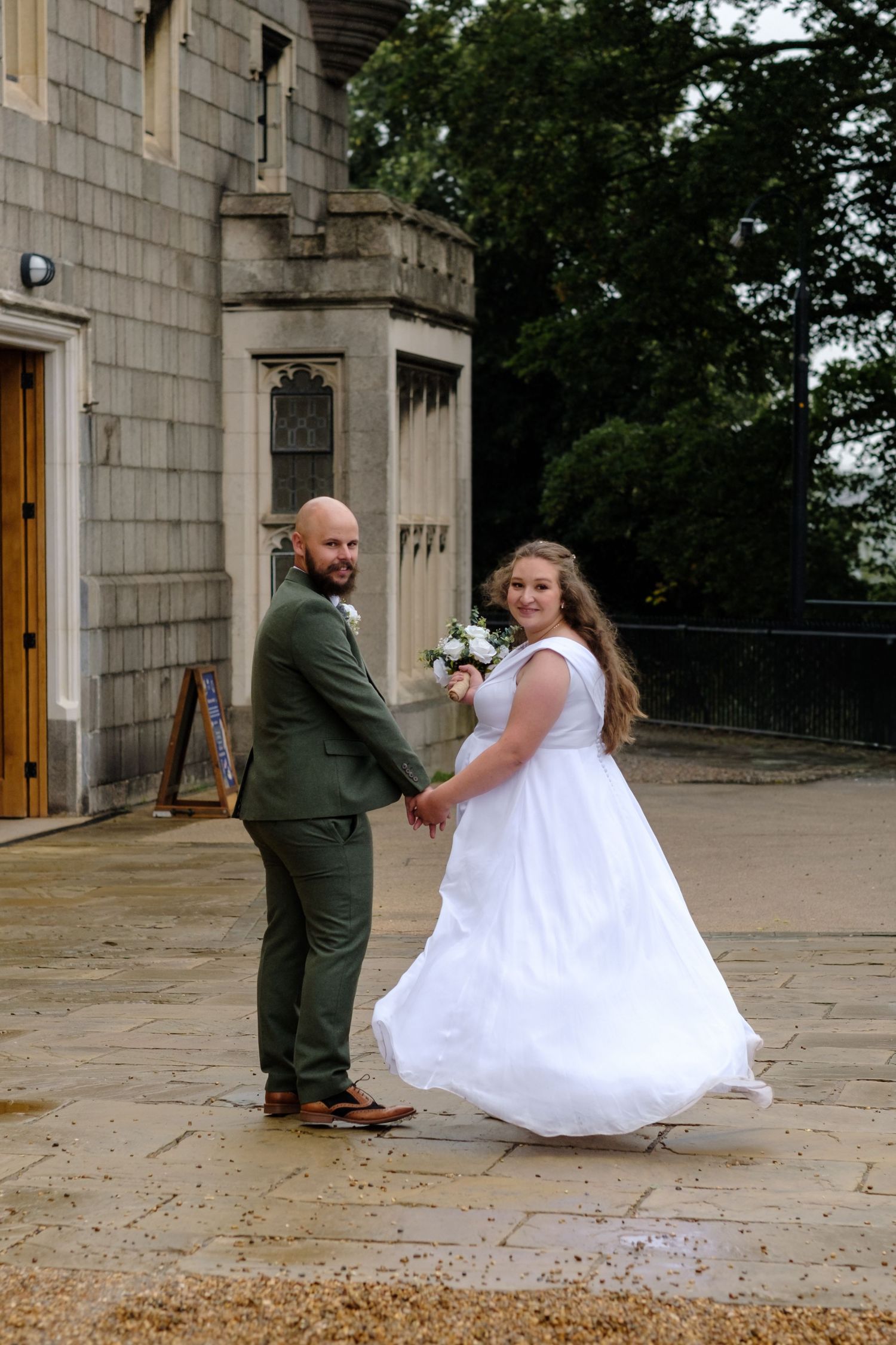 Norwich Castle weddings by Norfolk Wedding photographer Chris Loneragan