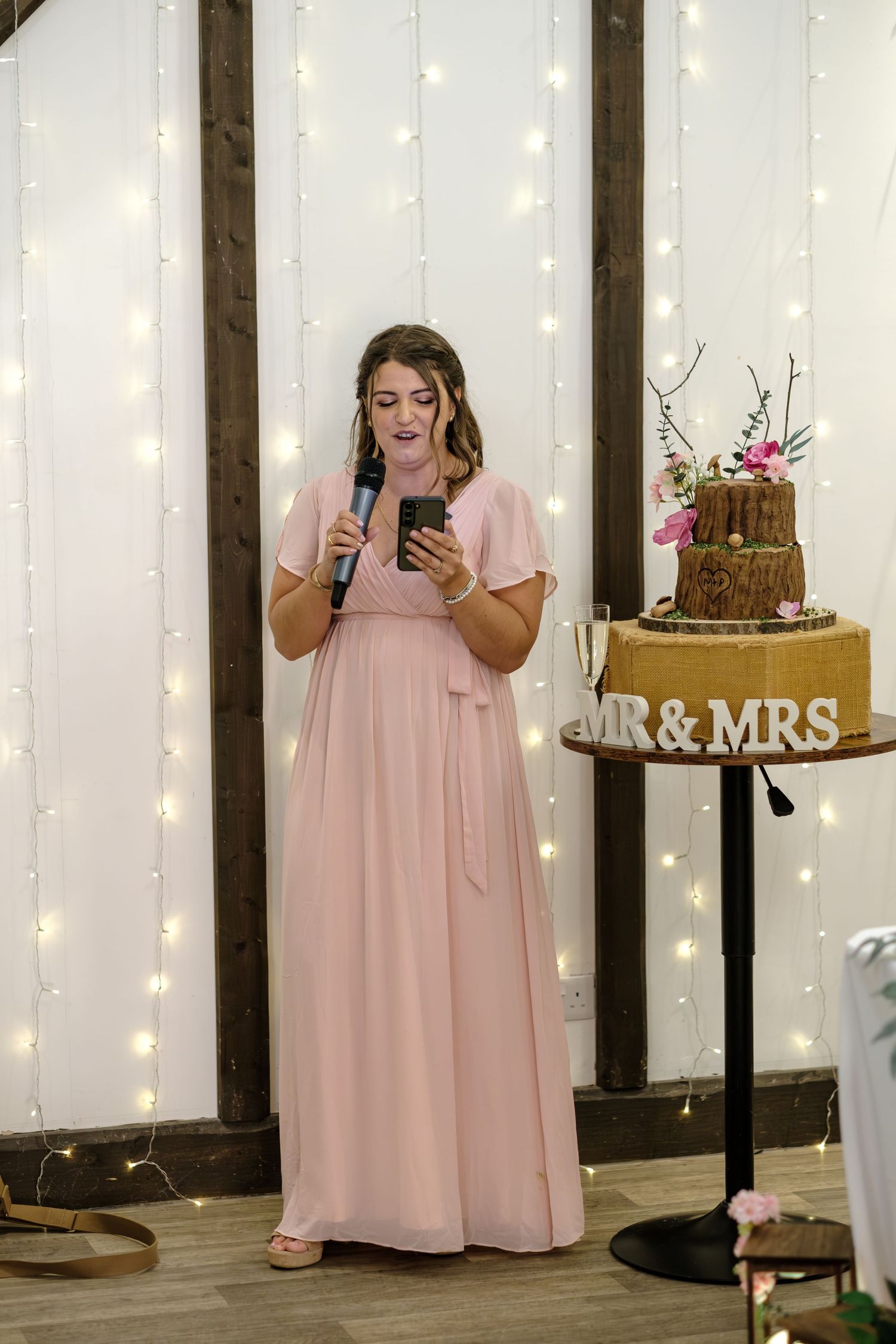Minstrel Court Cambridge Wedding by Norfolk Wedding Photographer Chris Loneragan.