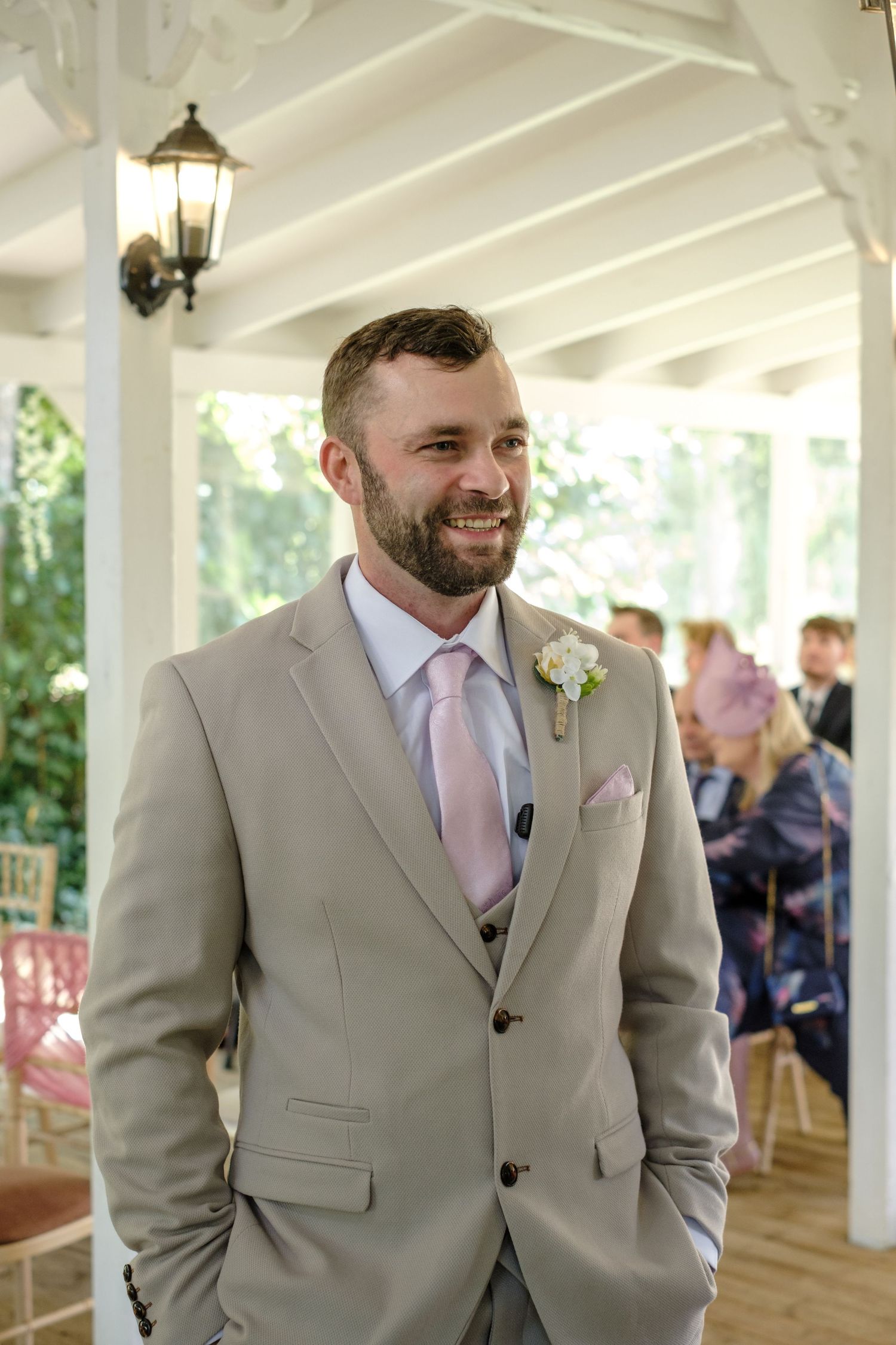 Minstrel Court Cambridge Wedding by Norfolk Wedding Photographer Chris Loneragan.
