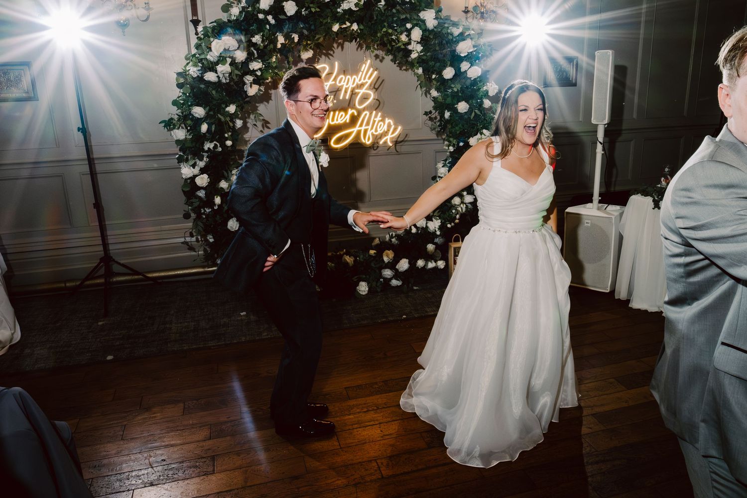 Norfolk Wedding Photographer at The Maynard Arms.
