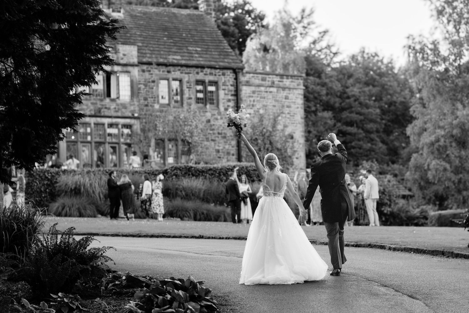 Norfolk wedding photographer at country house wedding.