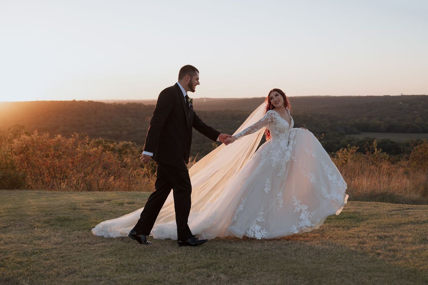 Bride and groom golden hour photos Sapulpa, OK