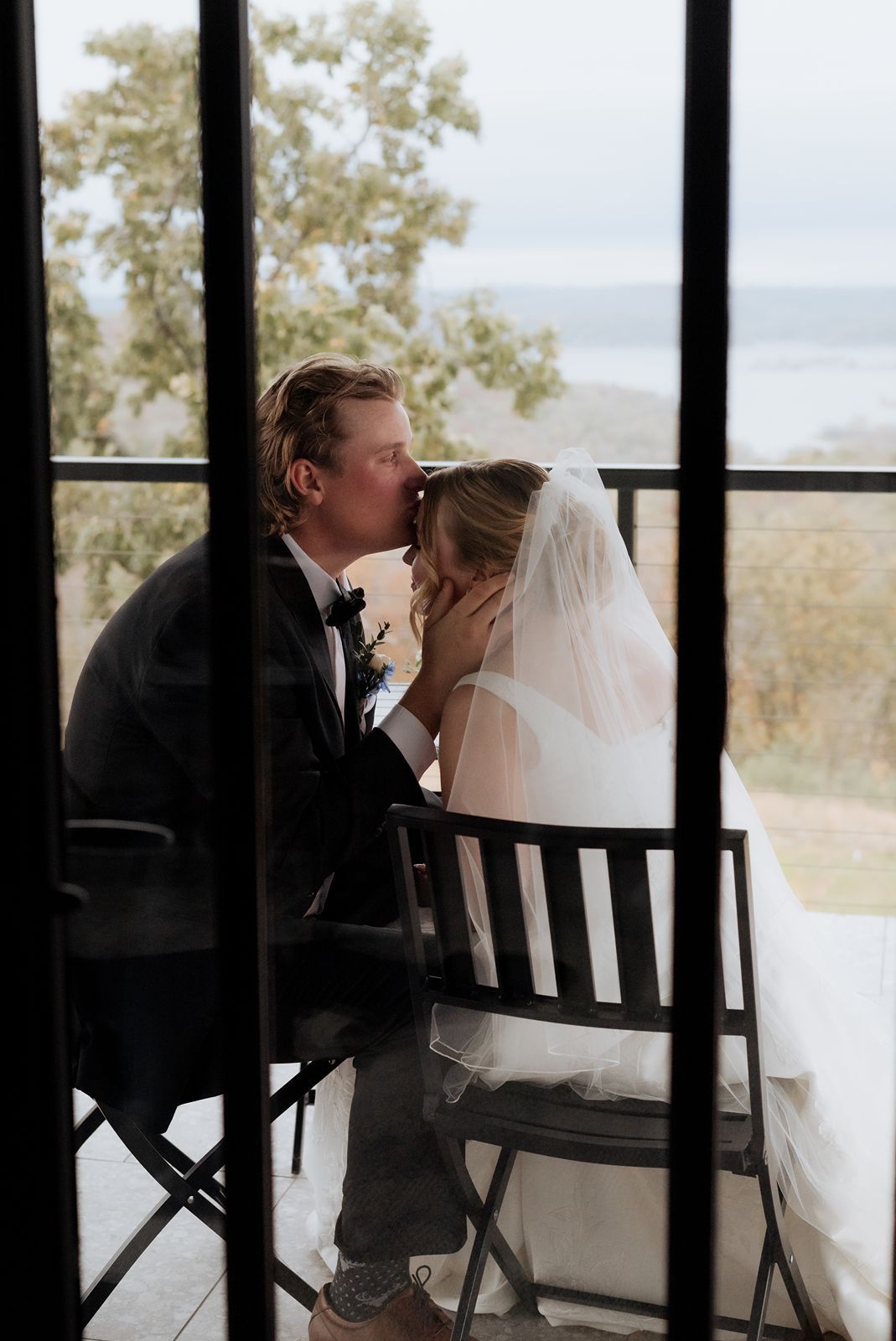 1684 Venue wedding, couple having a moment I captured