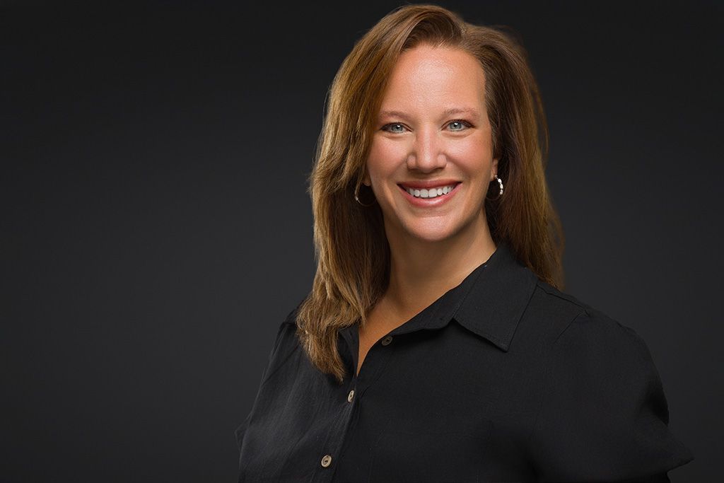 Mary Minnick - Professional Headshot of a realtor in Lehigh Valley PA.