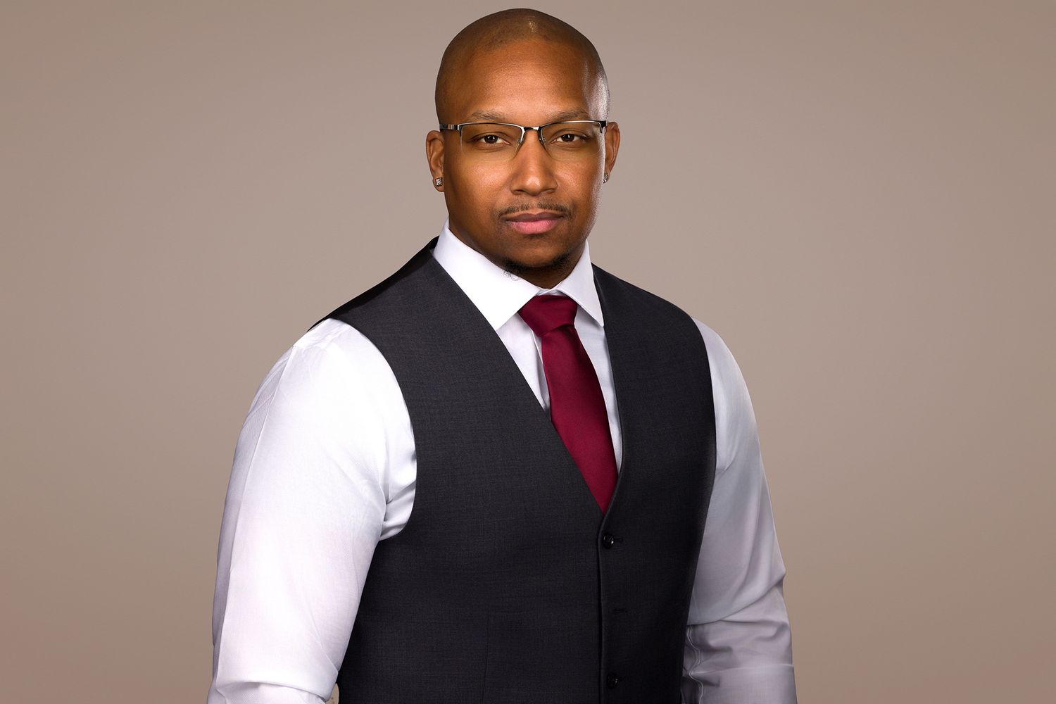 Professional Headshot Of a Security Professional in Allentown, PA