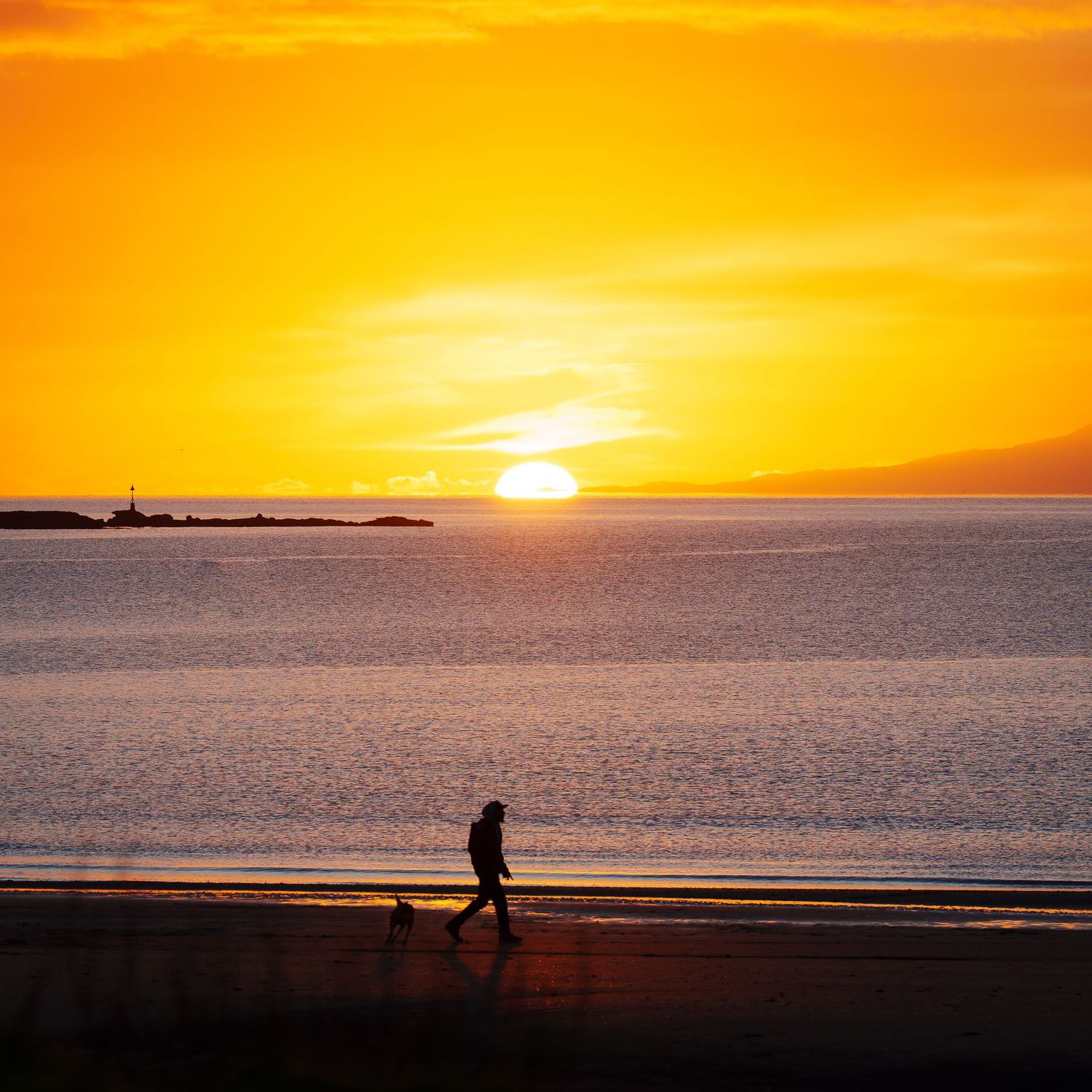New Zealand landscape photography capturing mountains and lakes by Wesley Yan