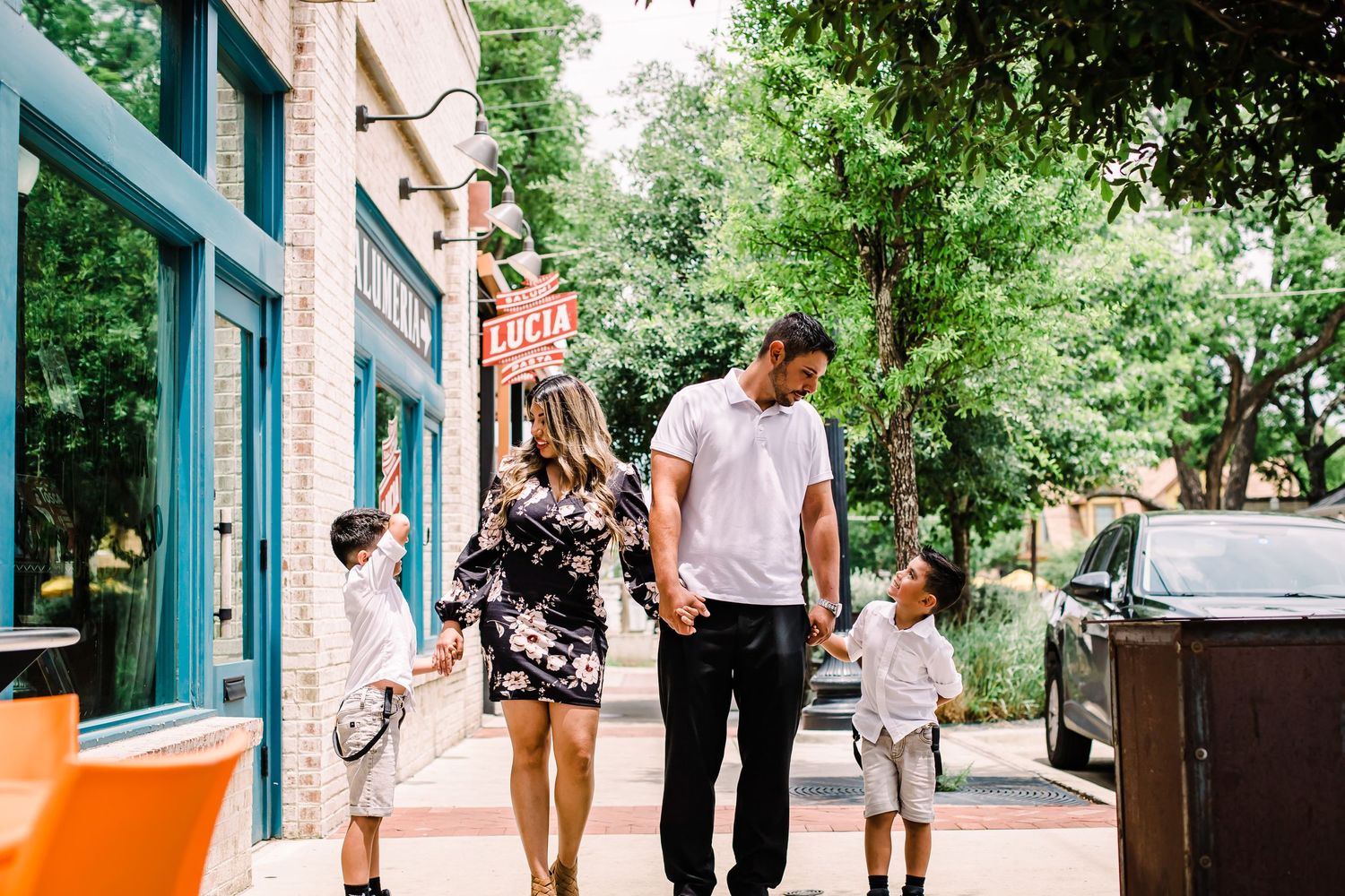 fun urban family photos in dallas fort worth bishop arts district