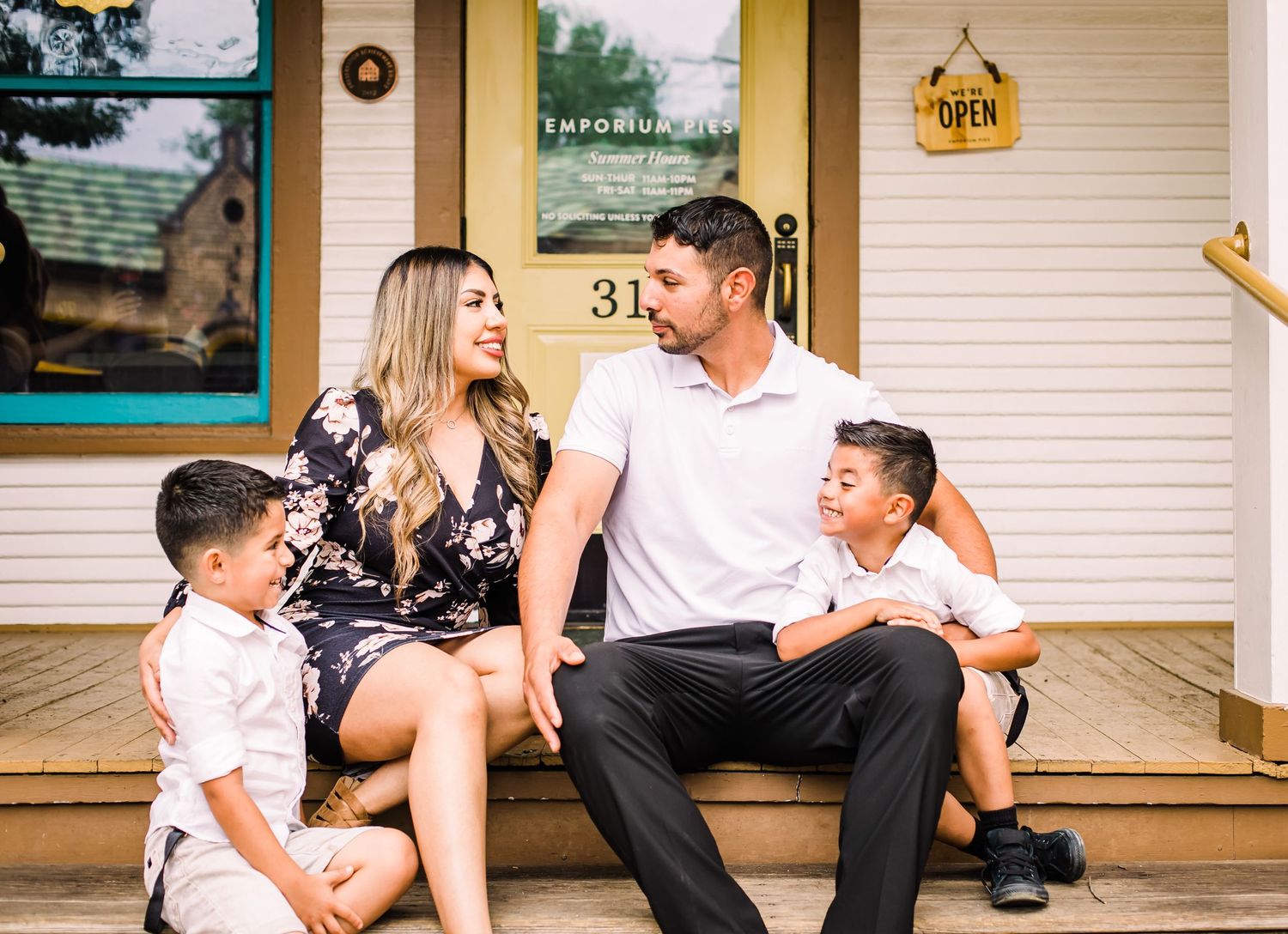 fun urban family photos in dallas fort worth bishop arts district