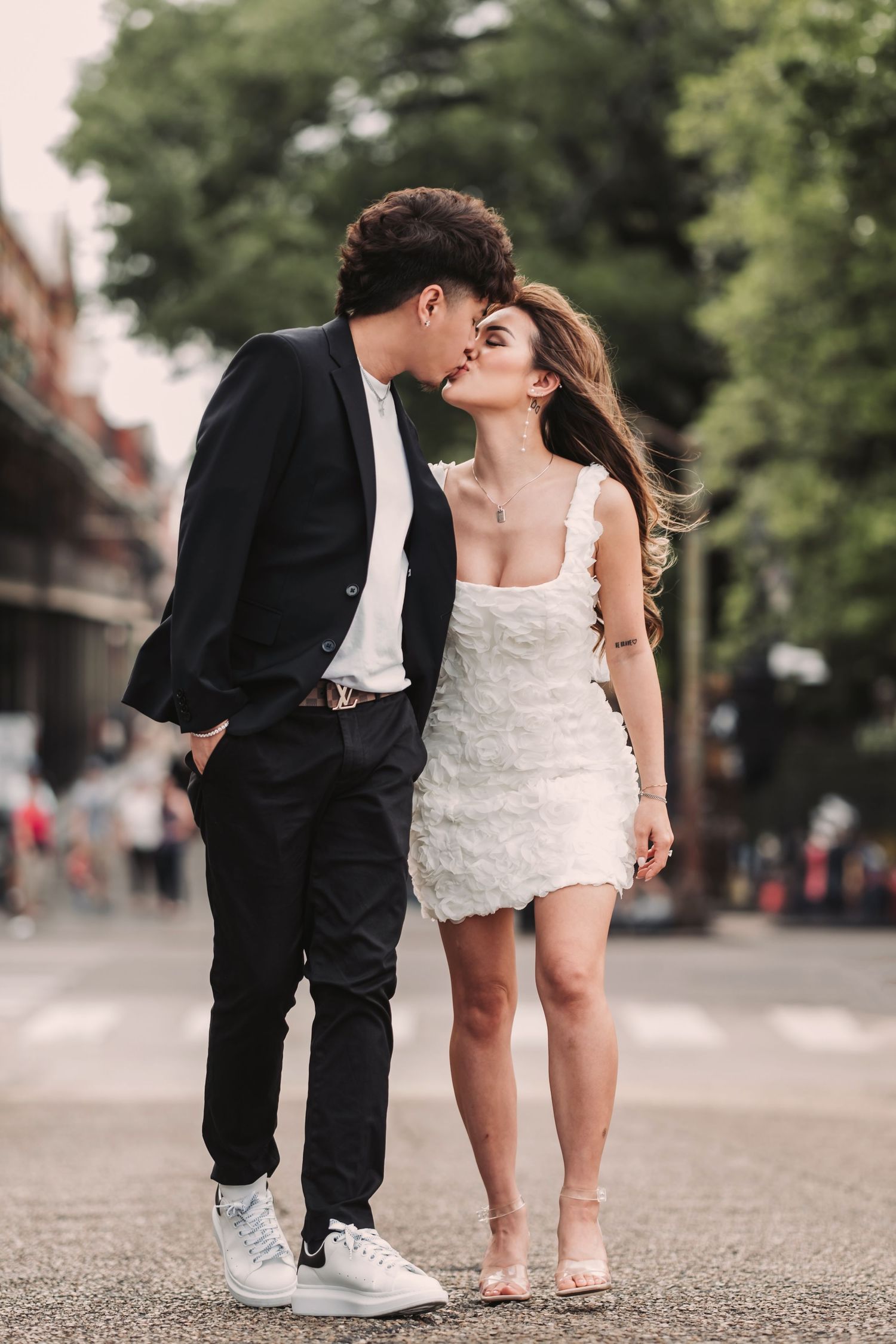 Creative, modern, and romantic New Orleans wedding couple portraits with candid, timeless photography capturing love and real moments.