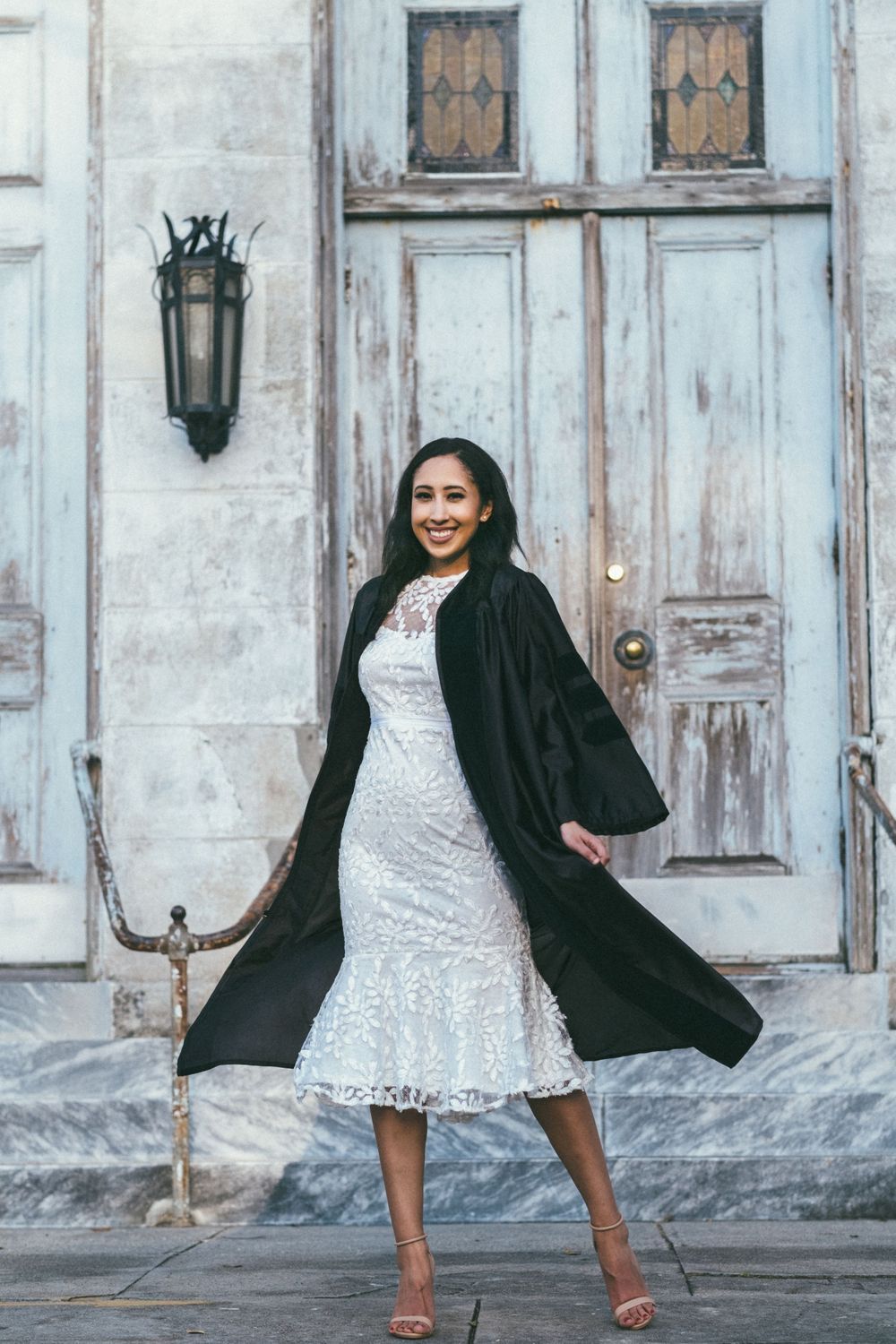 Modern New Orleans senior photoshoot with creative, aesthetic grad pics capturing authentic vibes, personal style, and iconic portraits.