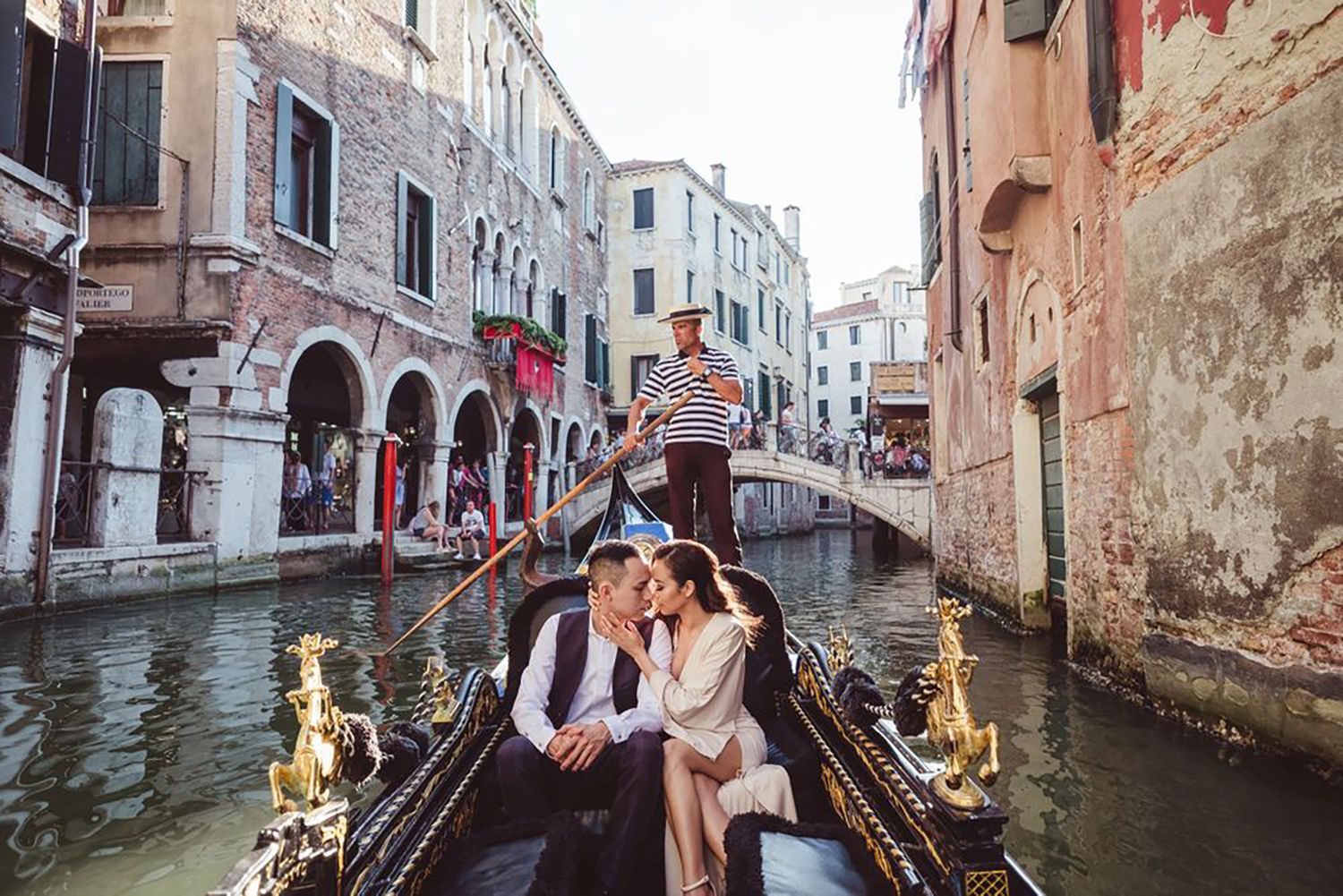 Creative, modern, and romantic New Orleans wedding couple portraits with candid, timeless photography capturing love and real moments
