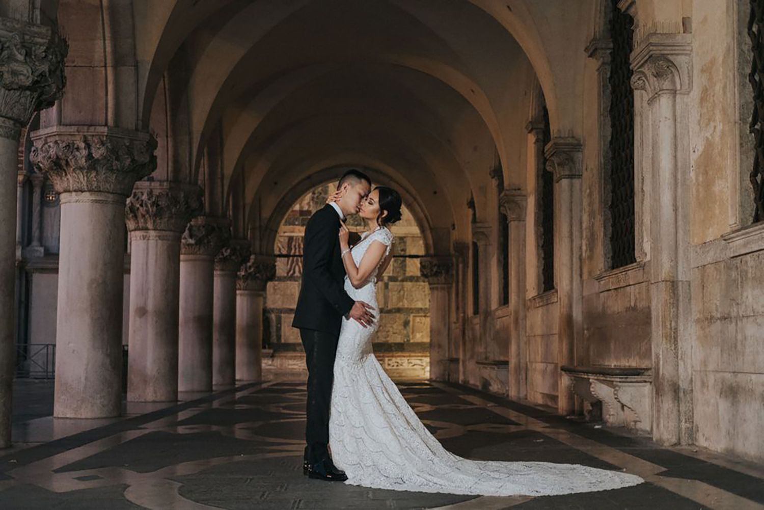 Creative, modern, and romantic New Orleans wedding couple portraits with candid, timeless photography capturing love and real moments
