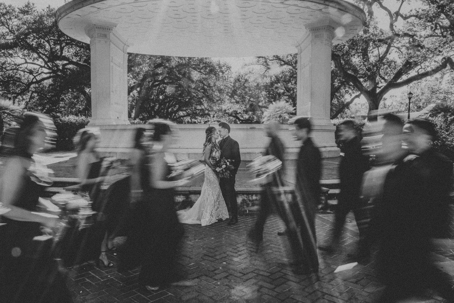 Creative, modern, and romantic New Orleans wedding couple portraits with candid, timeless photography capturing love and real moments.