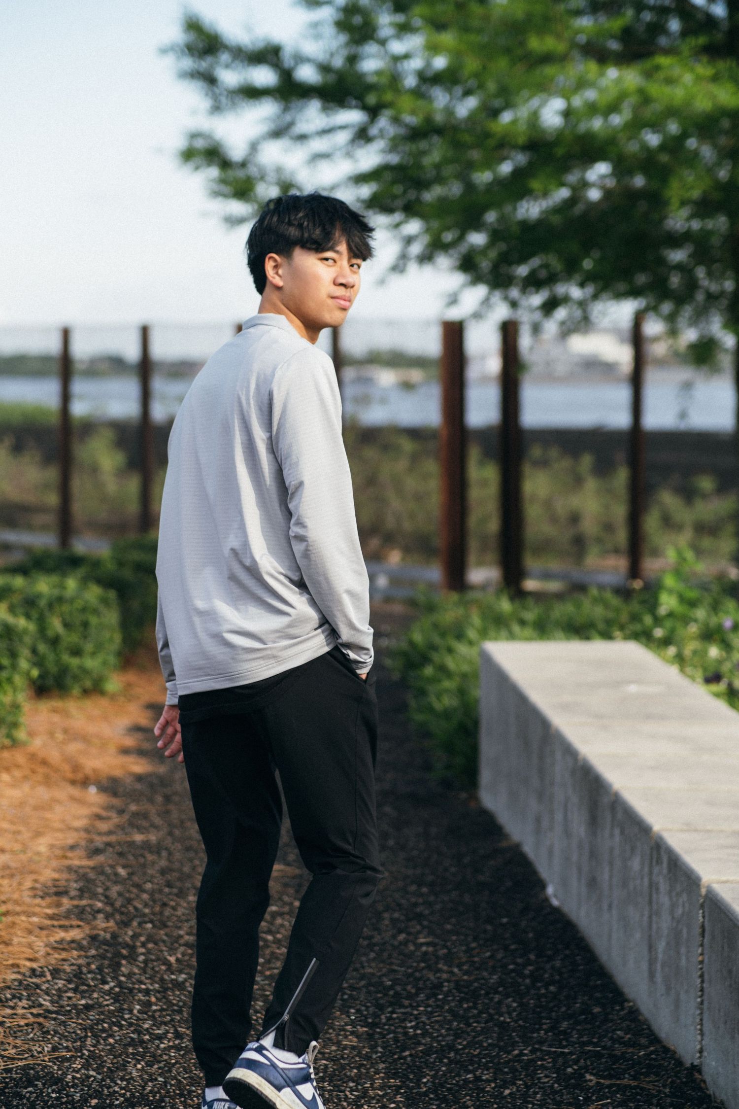 Modern New Orleans senior photoshoot with creative, aesthetic grad pics capturing authentic vibes, personal style, and iconic portraits.