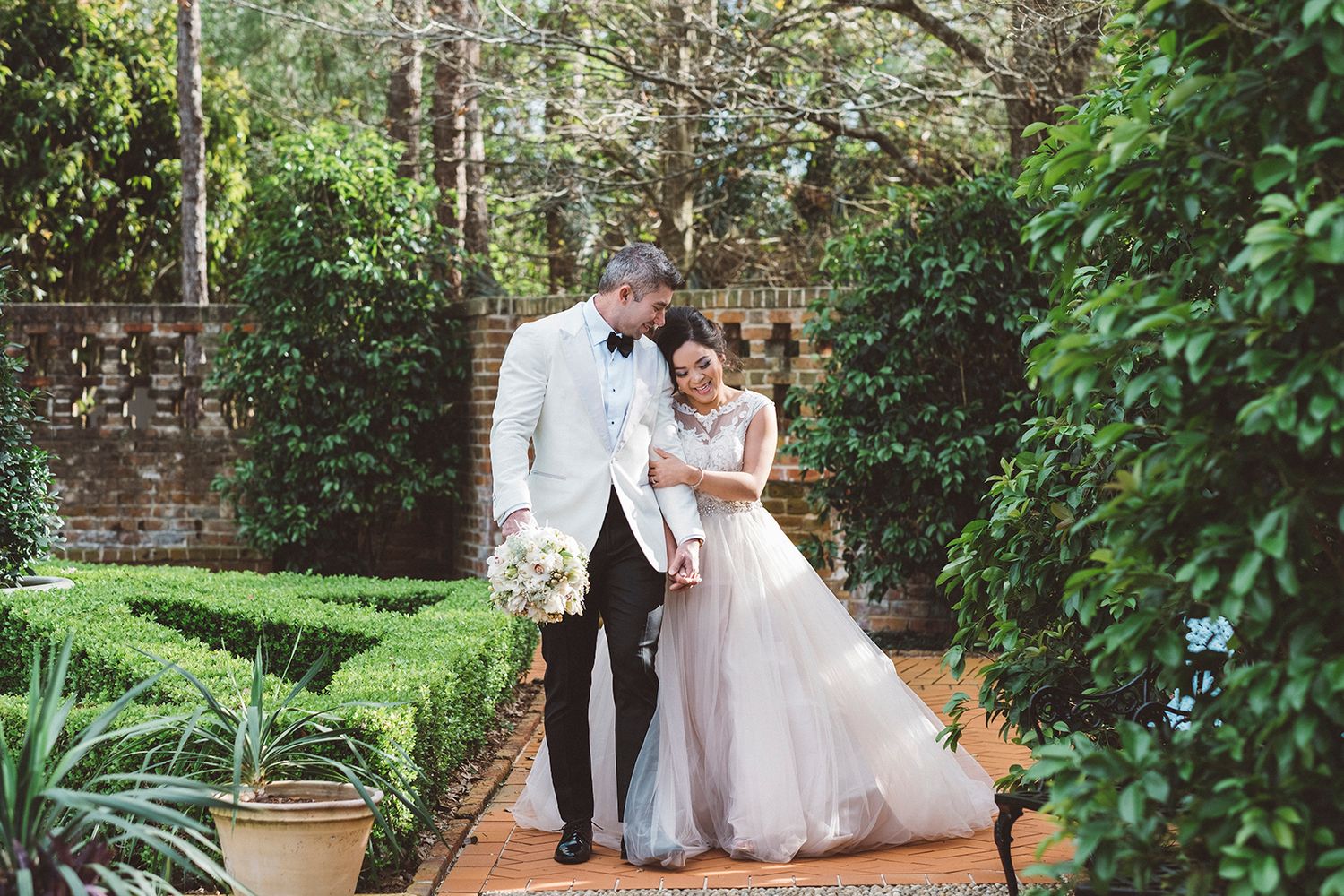 Creative, modern, and romantic New Orleans wedding couple portraits with candid, timeless photography capturing love and real moments